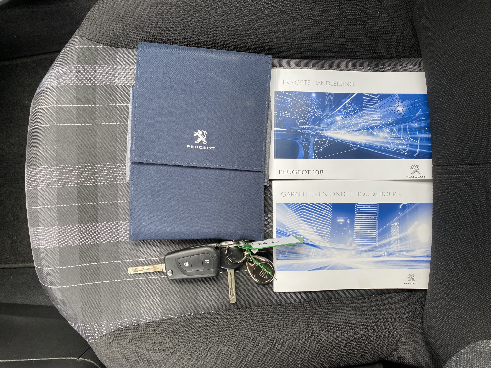 Peugeot 108 1.0 e-VTi Active TOP! | airco | bluetooth | led verlichting | elektrisch pakket | BTW auto