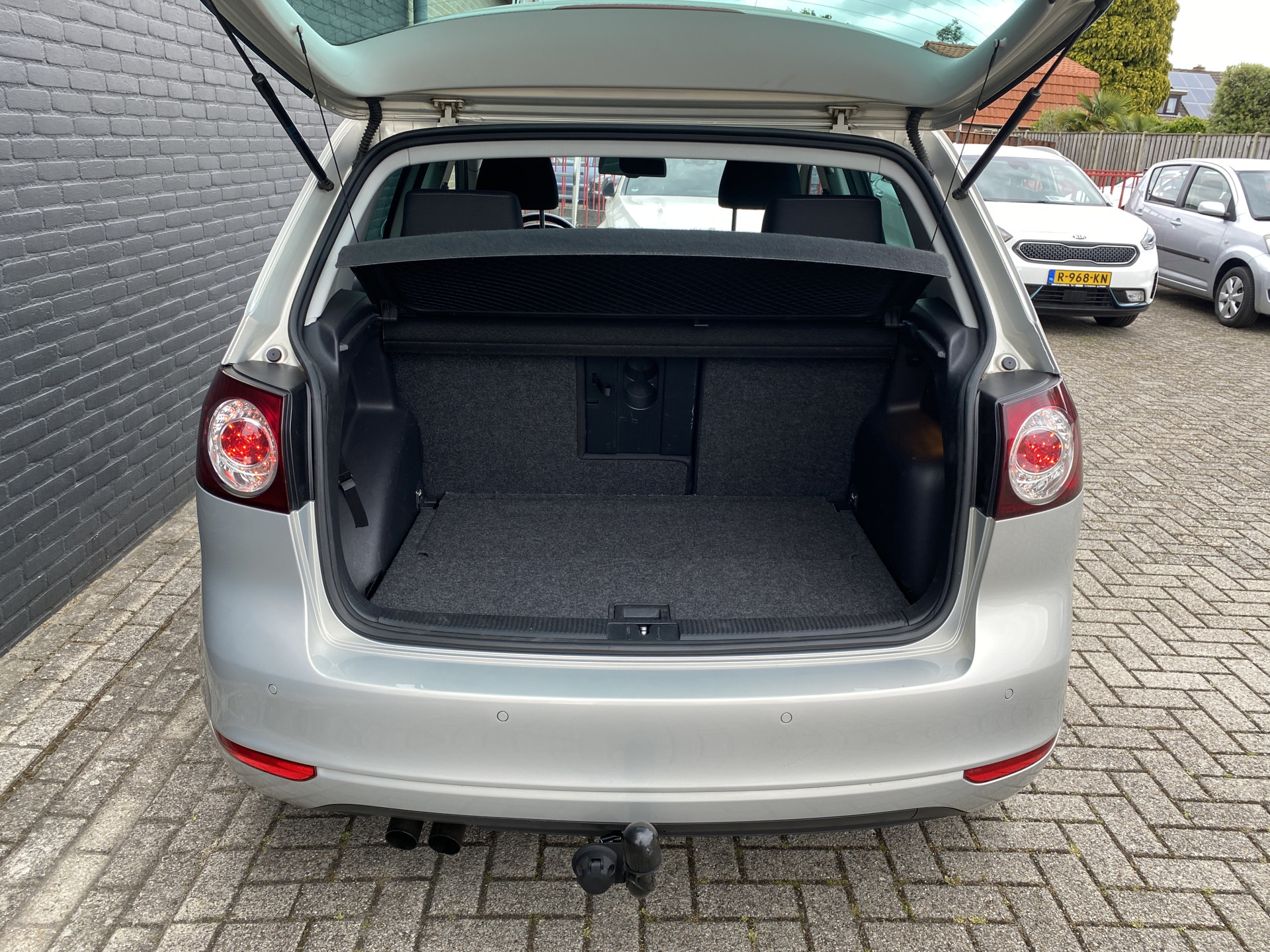 Volkswagen Golf Plus 1.4 TSI 122 pk Team AUT. | navigatie | cruise control | stoelverwarming | trekhaak | all season banden