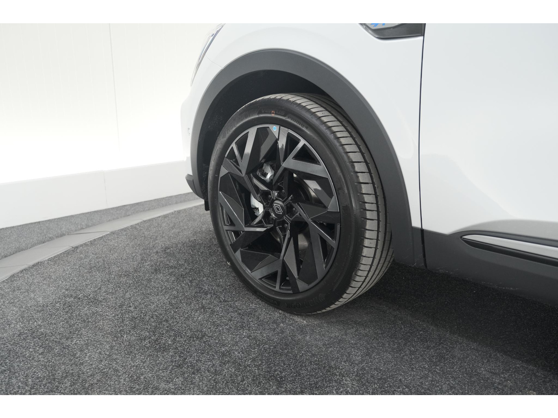 Renault Arkana 1.6 E-Tech hybrid 145 Esprit Alpine | 360 Camera | Adaptieve Cruise Control | Pack Winter | Dodehoekdetectie