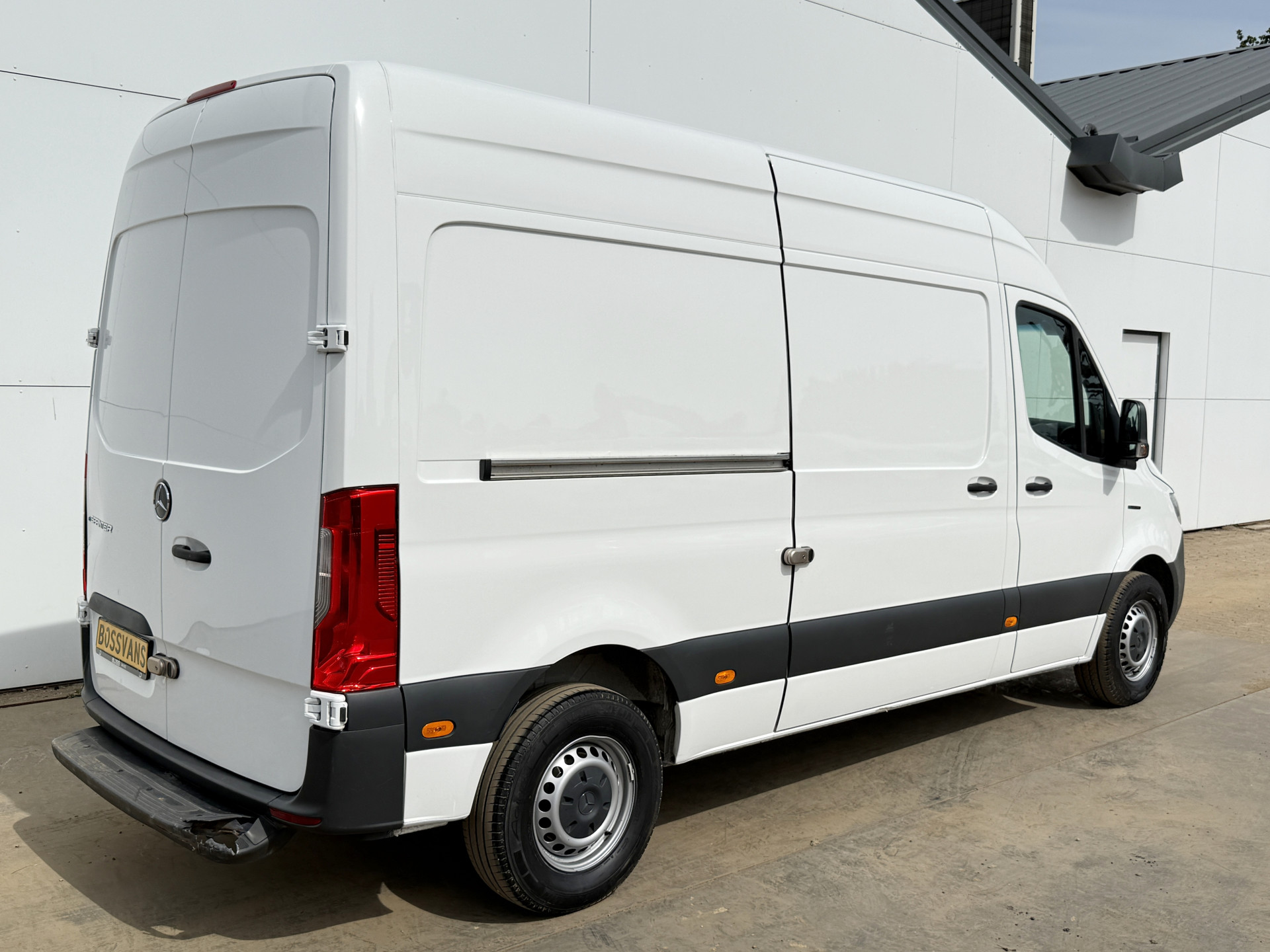 Mercedes-Benz eSprinter eSprinter L2H2 55 kWh L2H2 Elektrisch 168km WLTP 94% (SOH) Snelladen Laadkabel Climate Control Stoelverwarming
