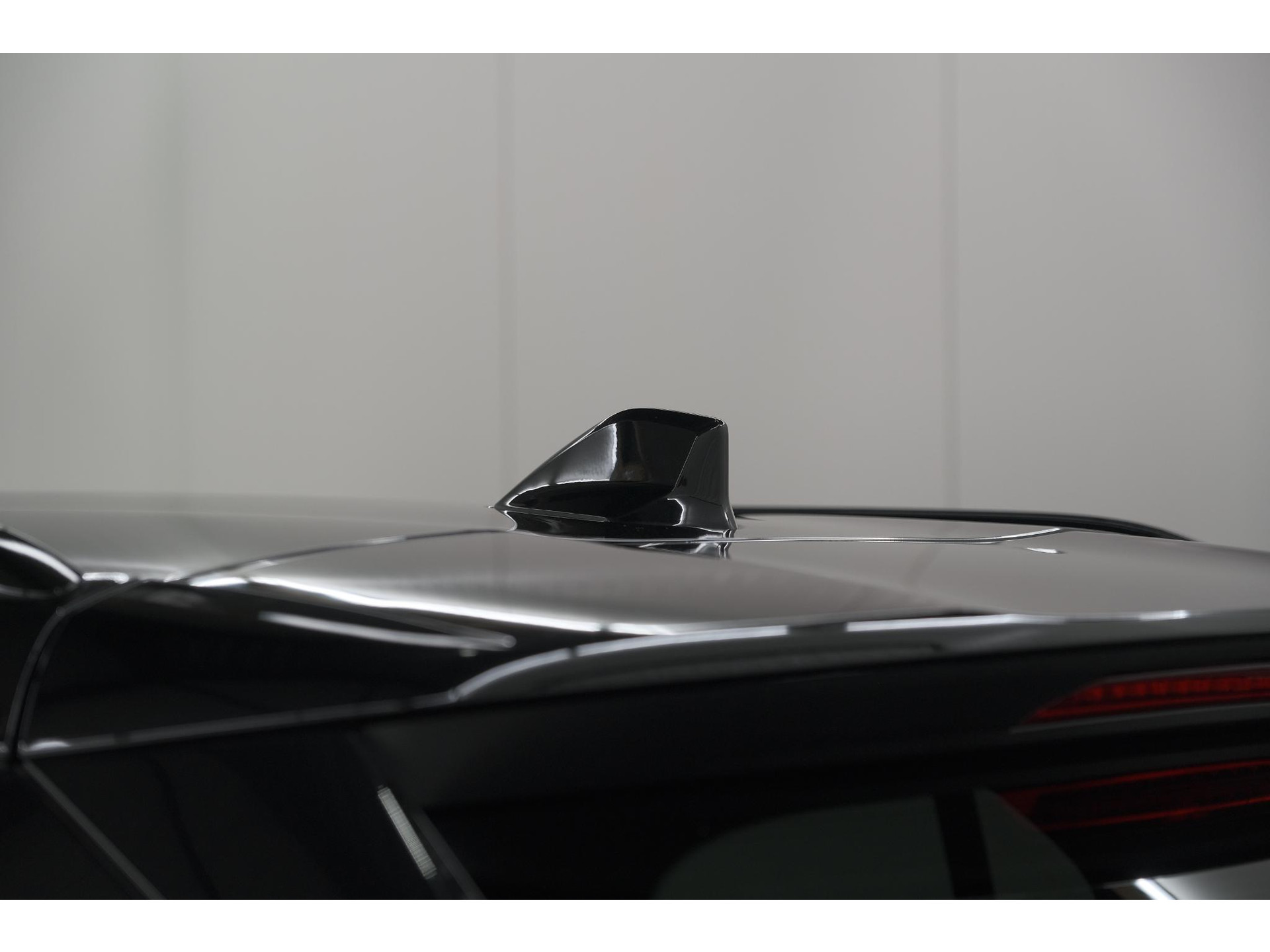 Peugeot 2008 PureTech 130 EAT8 GT | Camera | Apple Carplay | Parkeersensoren | 17 Inch Lichtmetalen Velgen