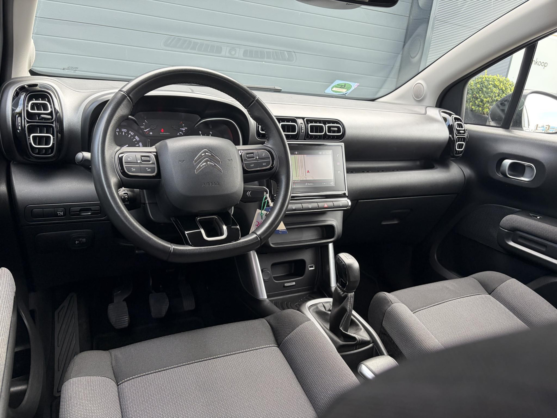 Citroen C3 Aircross 1.2 PureTech Feel ✓1e Eigenaar✓D-riem vv in 08-2026✓Draadloze telefoonlader✓Carplay✓Navi✓Clima✓Cruise✓Pdc✓Rijstrooksensor✓Bj 10-2018✓Lm velgen✓N.A.P✓Apk tot 11-2027