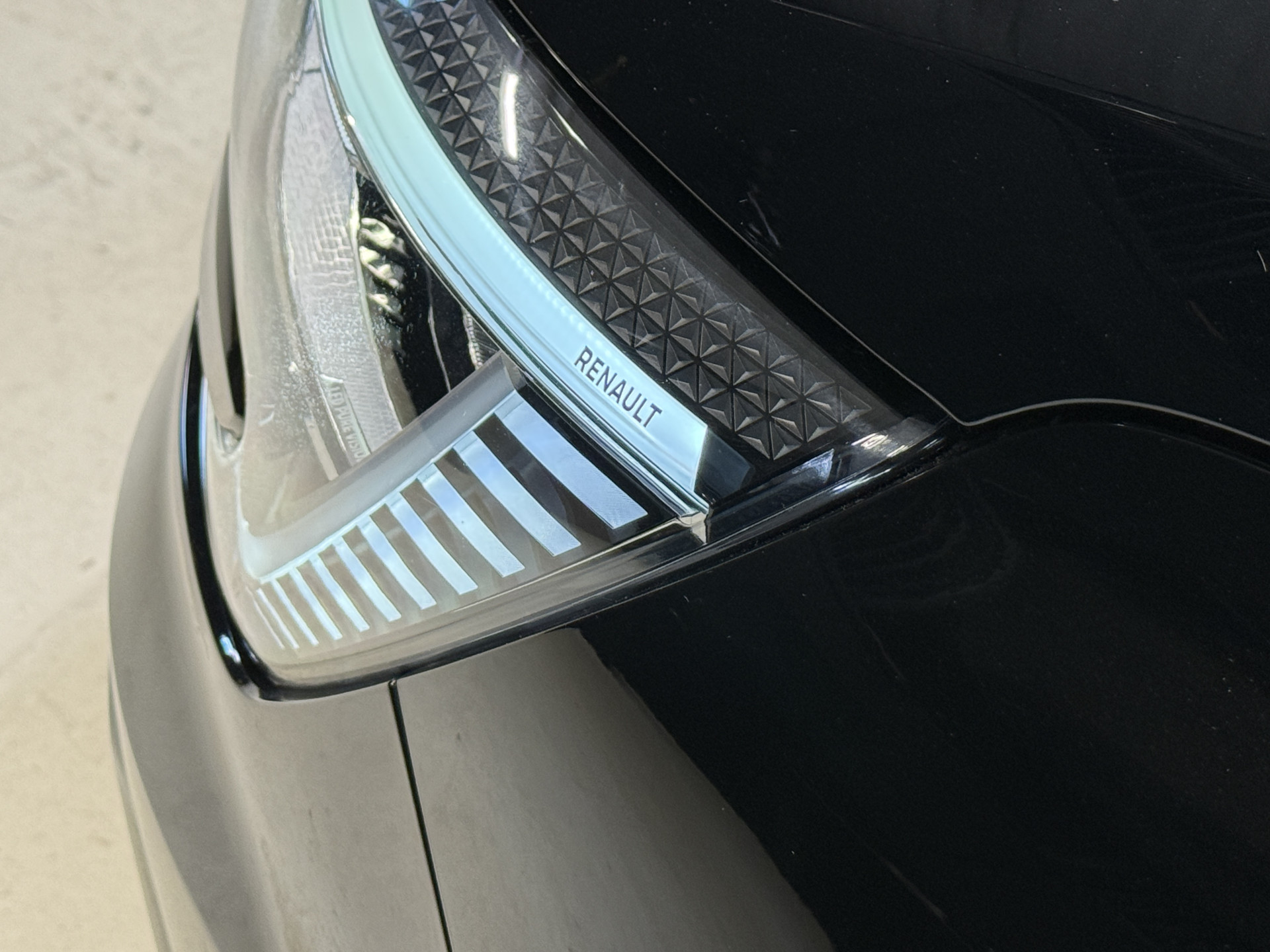 Renault Mégane Estate 1.6 E-Tech Plug-In Hybrid 160 Business Edition One | Apple Carplay | Stoel/stuurverwarming | Full LED | Keyless