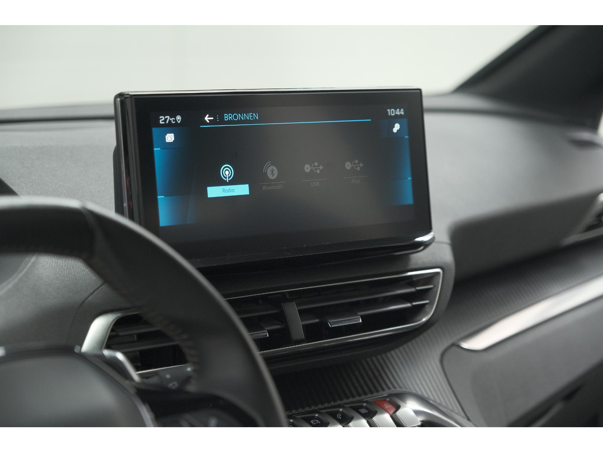 Peugeot 5008 PureTech 130 EAT8 Active Pack Business | 7 Zitplaatsen | Camera | Navigatie | Apple Carplay | Parkeersensoren
