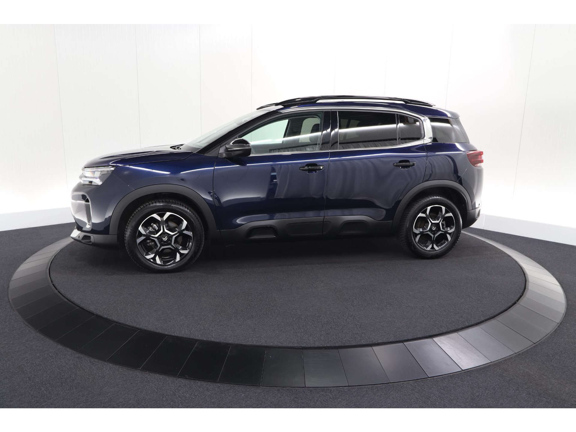 Citroen C5 Aircross 1.2 Hybrid 136 Max | Elektrische Kofferklep | Adaptieve Cruise Control | Camera | Dodehoekdetectie