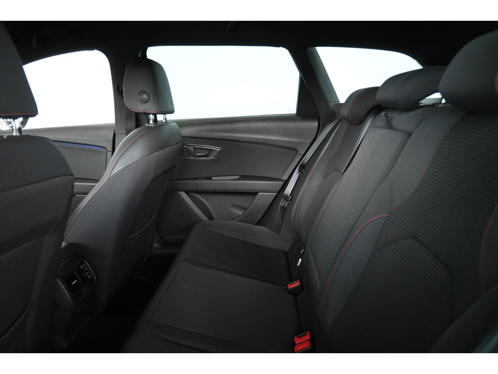 SEAT Leon ST 1.0 TSI FR Ultimate Edition Clima Navigatie Stoelverwarming Rijklaarprijs Inruil Mogelijk!