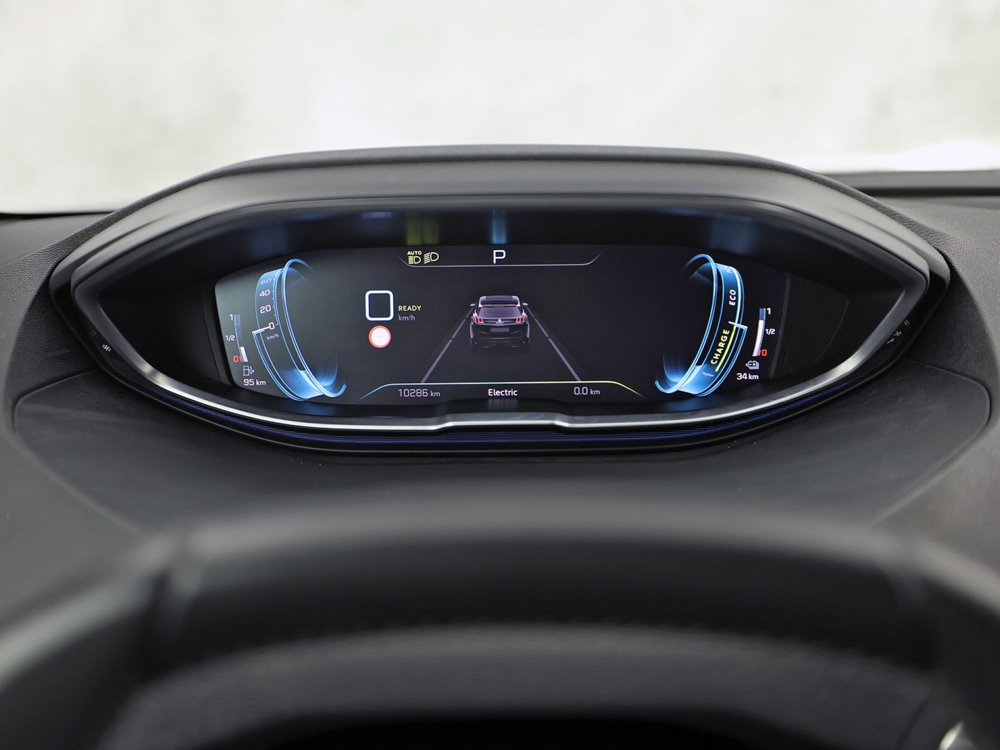 Peugeot 3008 1.6 HYbrid 225 Allure Sport 225Pk Automaat (APPLE CARPLAY, GROOT NAVI, 360 CAMERA, KEYLESS, SPORTSTOELEN, LEDER, GETINT GLAS, ZWART HEMEL, NIEUWSTAAT)
