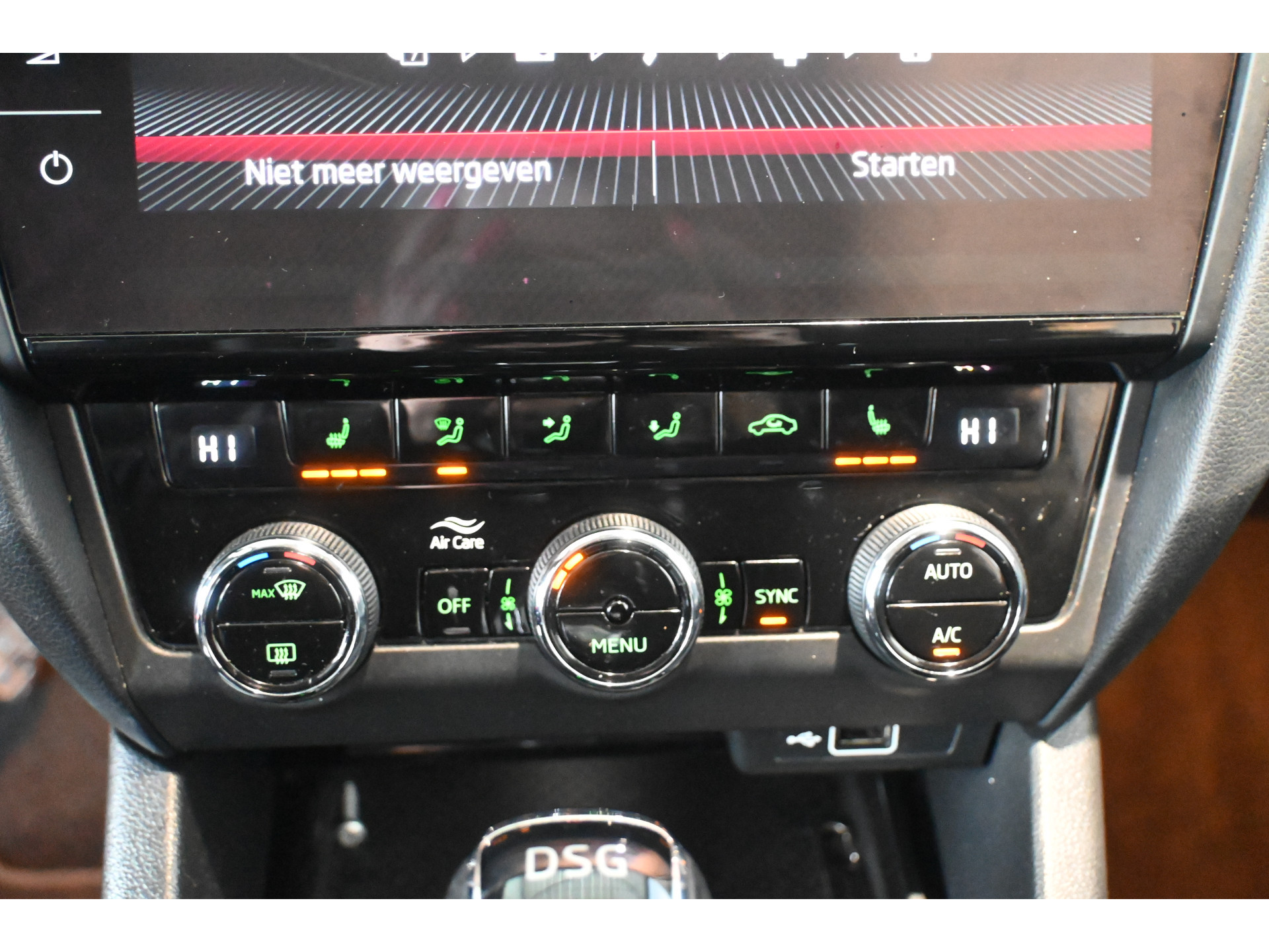 ŠKODA Octavia 1.0 TSI Greentech Style Business Automaat Navigatie Carplay Stoelverwarming Inruil Mogelijk!