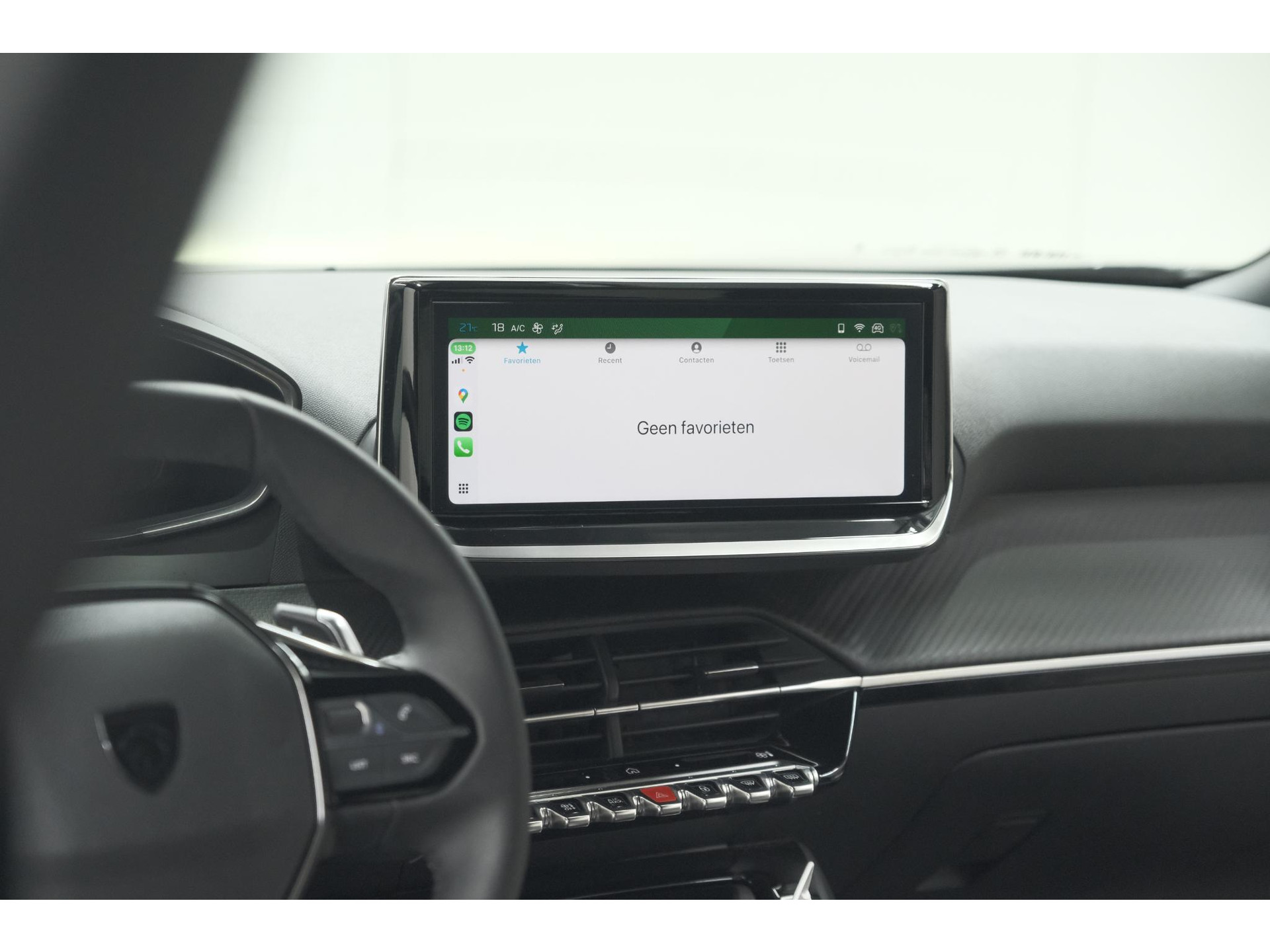 Peugeot 2008 Hybrid 136 e-DCS6 Allure | 360 Camera | Adaptieve Cruise Control | Dodehoekdetectie | Navigatie