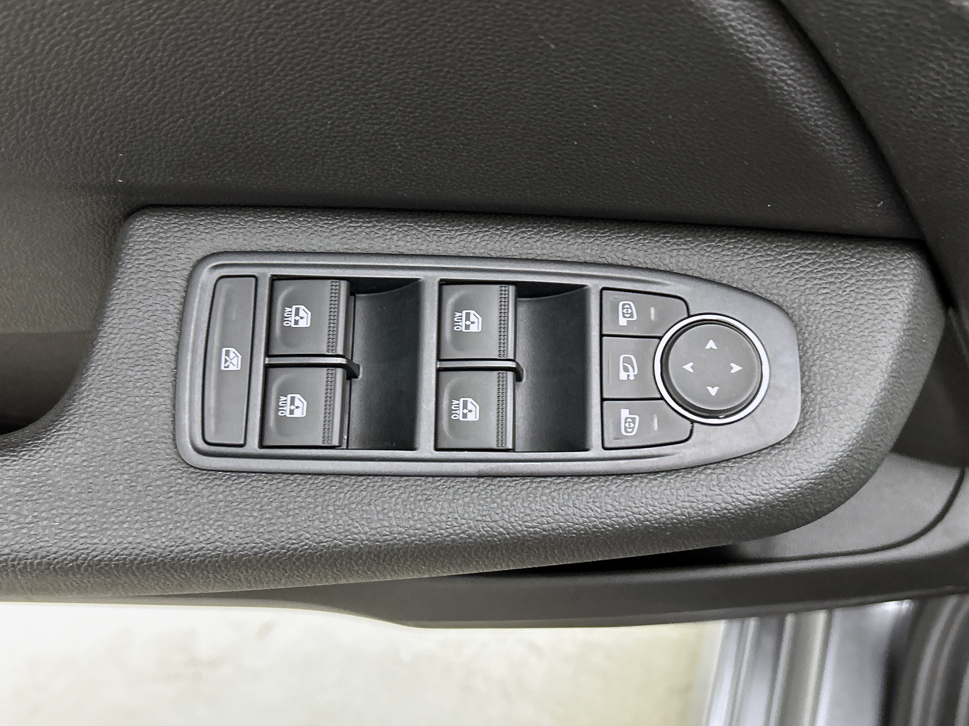 Renault Clio TCe 90PK GPF evolution | CAMERA | NAVI | DEALER ONDERHOUDEN | STOEL VERWARM. | PARK. SENSOREN | CARPLAY