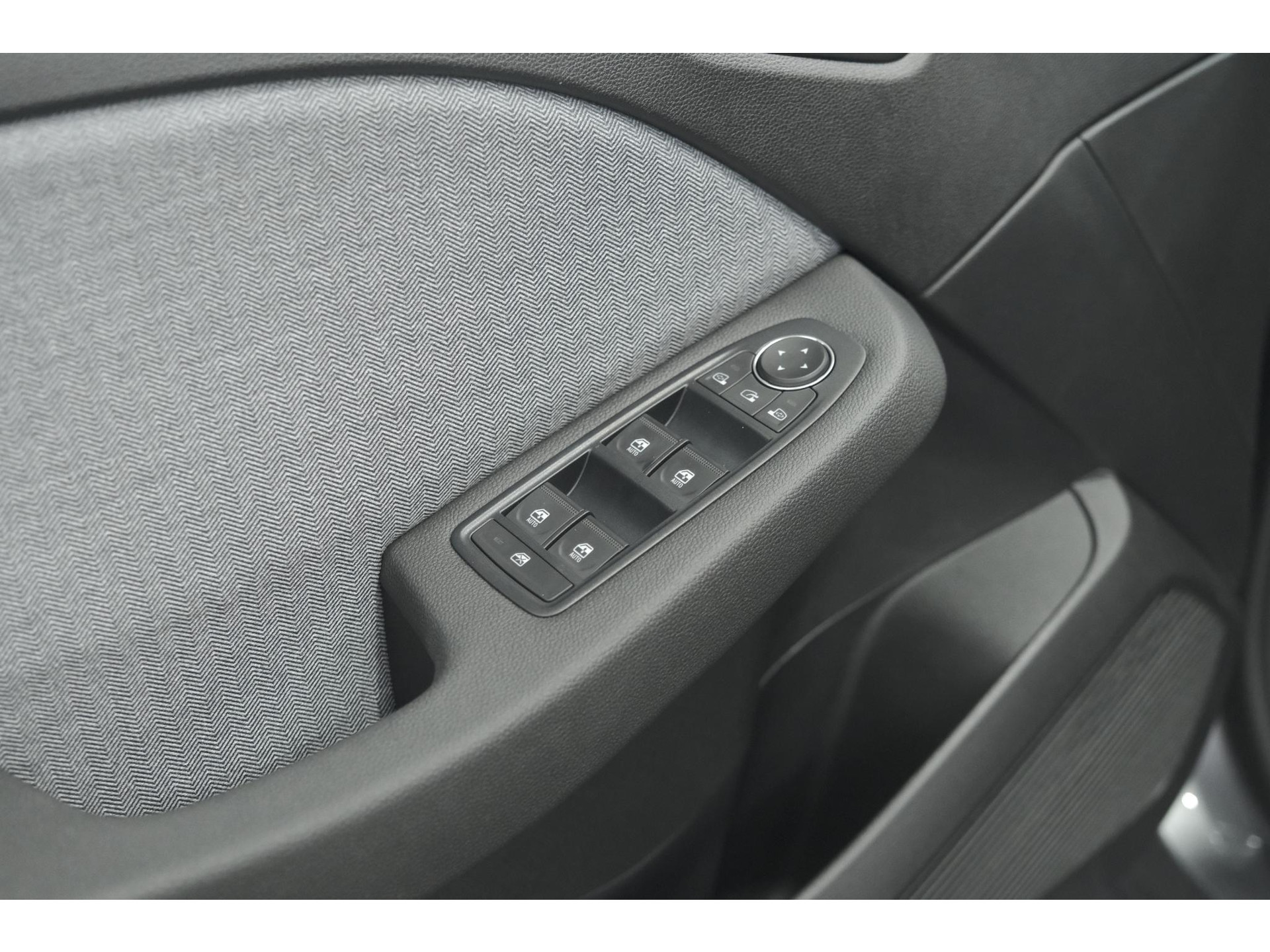 Renault Clio 1.6 E-Tech Full Hybrid 145 Techno | 360 Camera | Bose Audio | Stoelverwarming | 9.3 Inch Groot Scherm