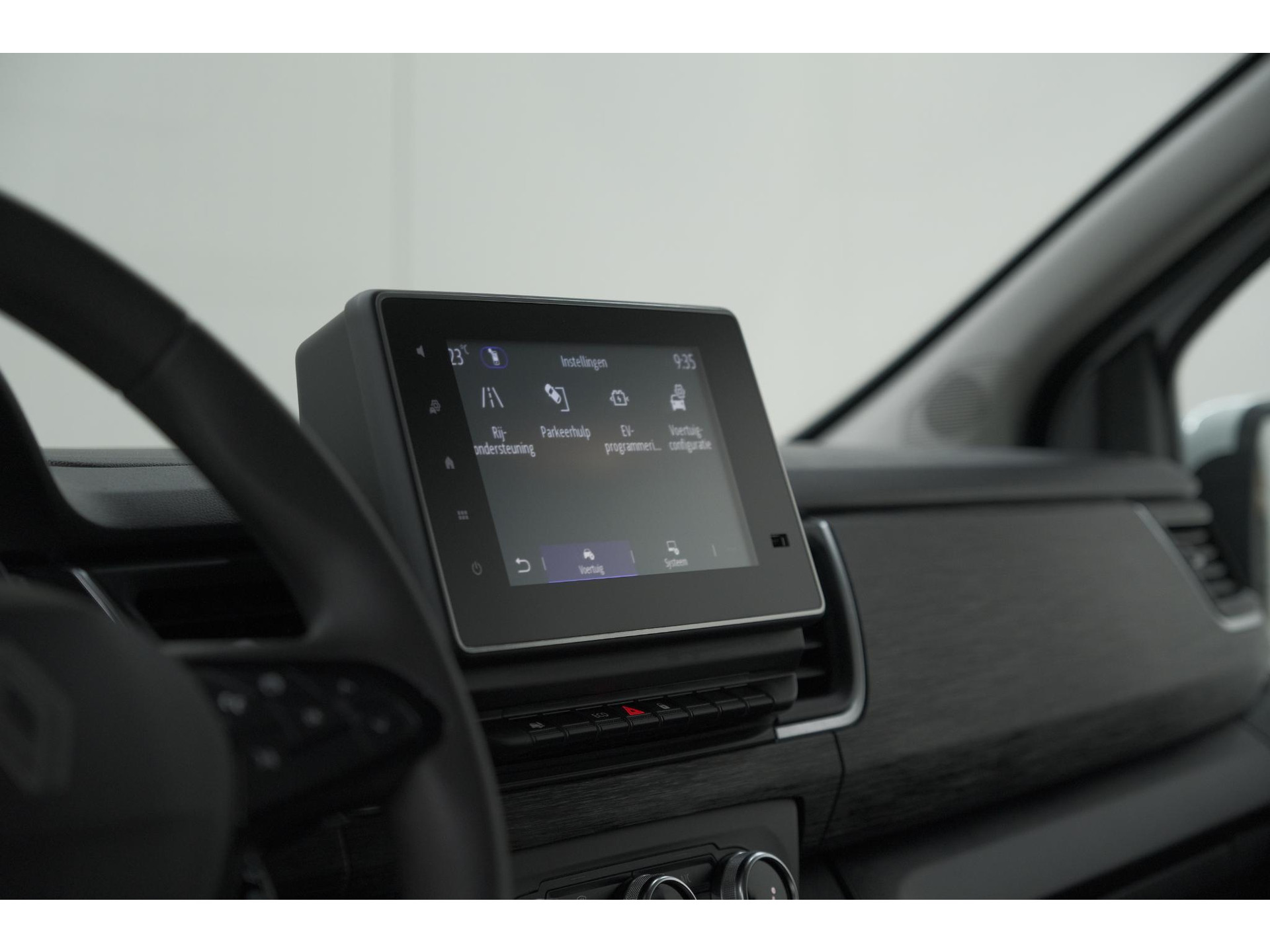 Renault Trafic E-Tech T29 L1H1 Advance 52 kWh | Laadruimte-pakket | Parkeerpakket | 3 fase lader | Camera