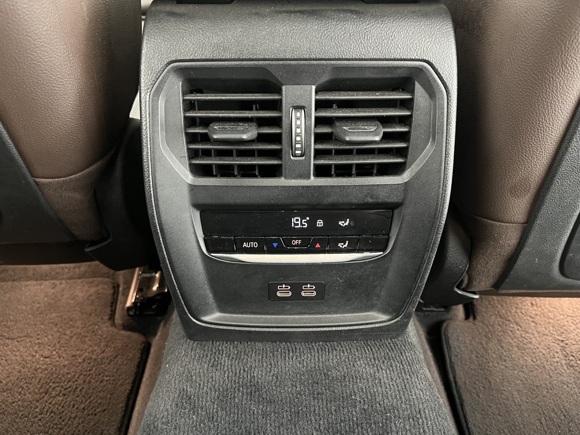 BMW 3-serie Touring 330e eDrive  M-Sportpack Edition (Plug-In) (INCL-BTW) *PANO | LEATHER | HEAD-UP | ADAPTIVE-CRUISE | FULL-LED | KEYLESS | DIGI-COCKPIT | HEATED-SPORTSEATS | CAMERA | HIFI-SOUND | PRIVACYGLASS | DAB+ | SHIFTPADDLES | NAVI-FULLMAP | 19"A