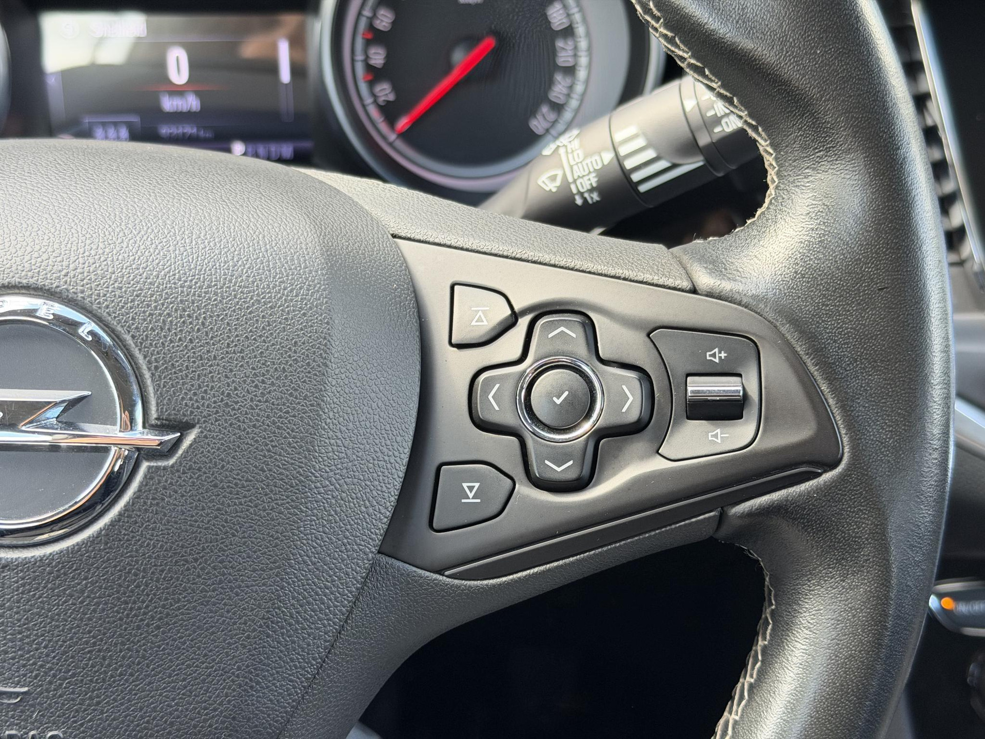 Opel Astra Sports Tourer 1.4 Innovation 2e Eigenaar,Apple Carplay/Android Auto,150pk,Halfleder,Trekhaak,Keyless,Clima,Cruise,Lm velgen,Pdc V+A,N.A.P,Dealer Onderhouden,Rijstrooksensor,Apk tot 03-2027
