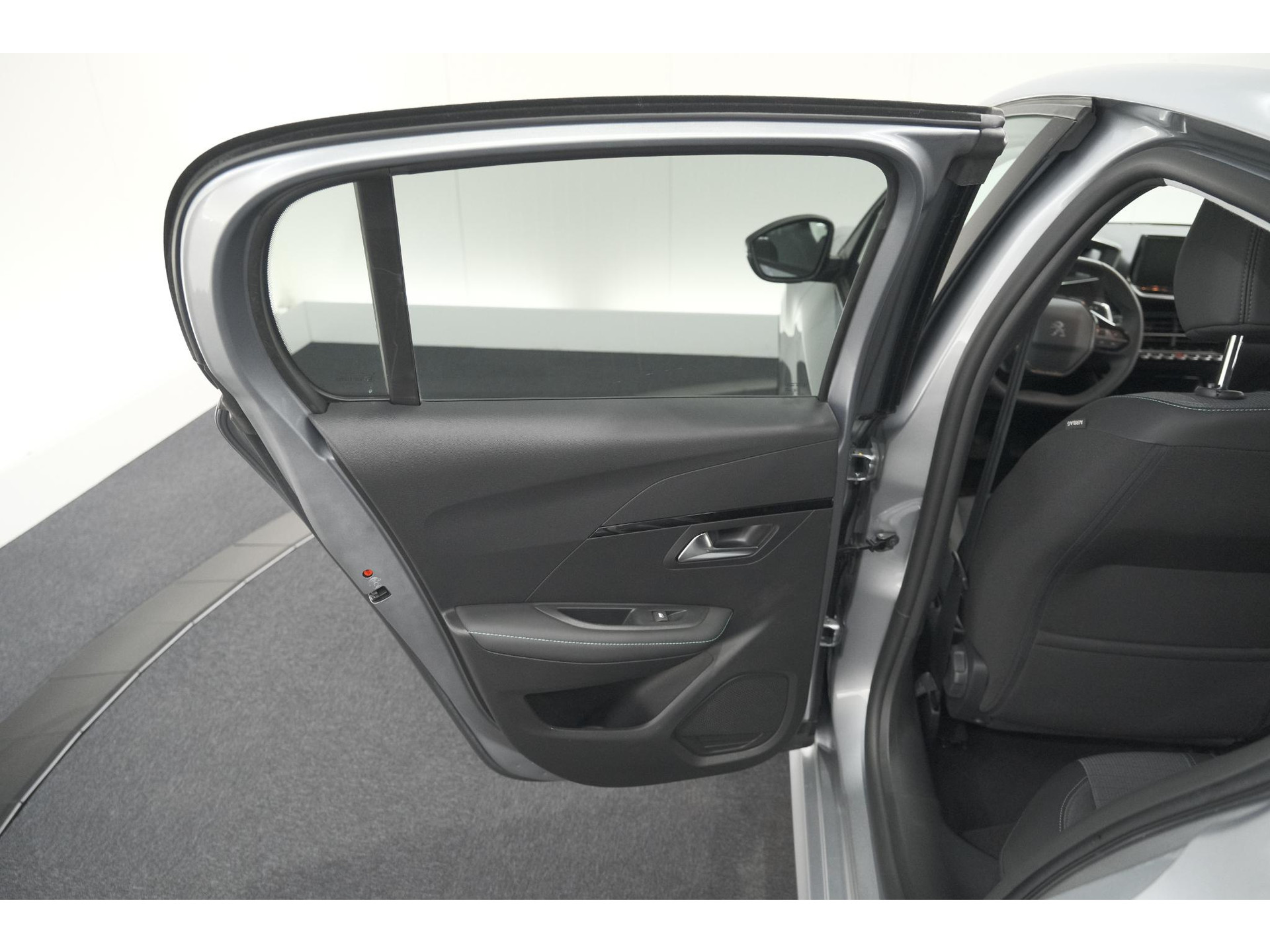 Peugeot 208 PureTech 100 EAT8 Allure Pack | Camera | Navigatie | Apple Carplay | Parkeersensoren
