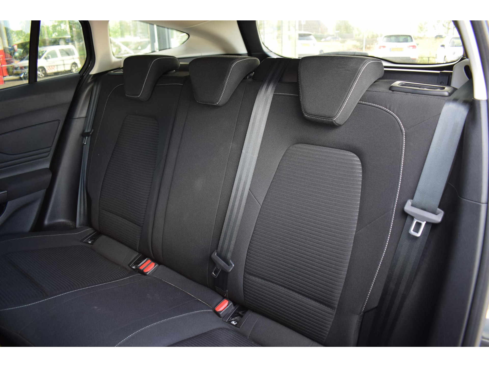 Ford Focus Wagon 1.0 EcoBoost Hybrid Titanium | Apple CarPlay | LED | Cruise | Climate
