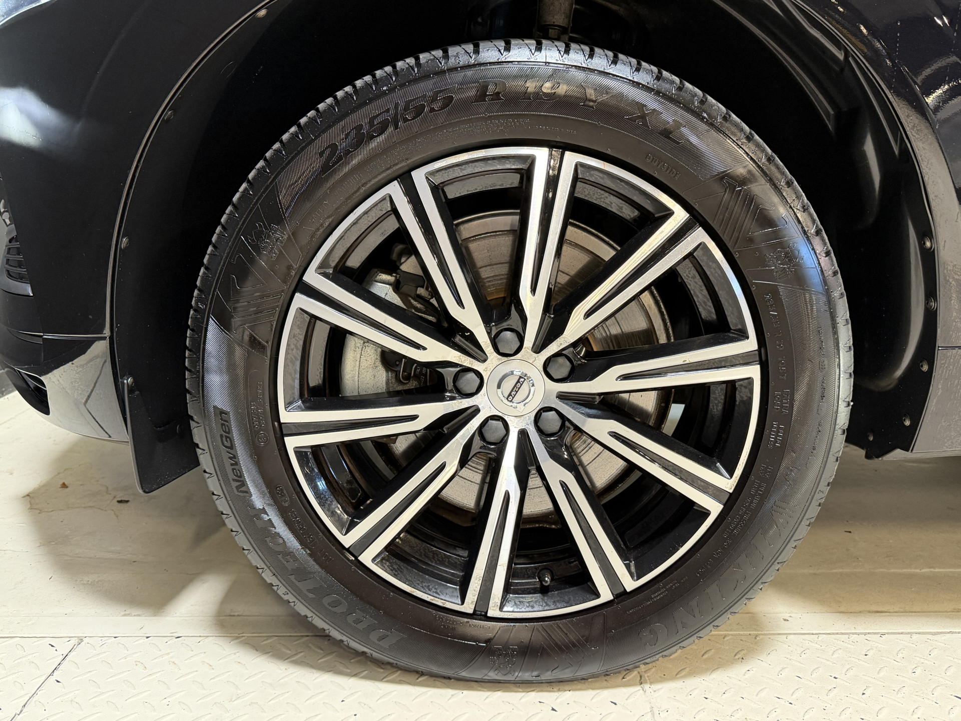 Volvo XC60 2.0 Recharge T8 AWD Inscription | Panoramadak | Elektr. trekhaak | Harman/Kardon | Camera | Stoel/stuurverwarming | Adapt. cruise