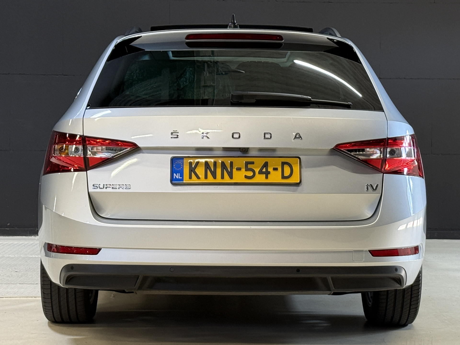 ŠKODA Superb Combi 1.4 TSI iV Business Edition Plus | Panoramadak | Crystal Light | Apple Carplay