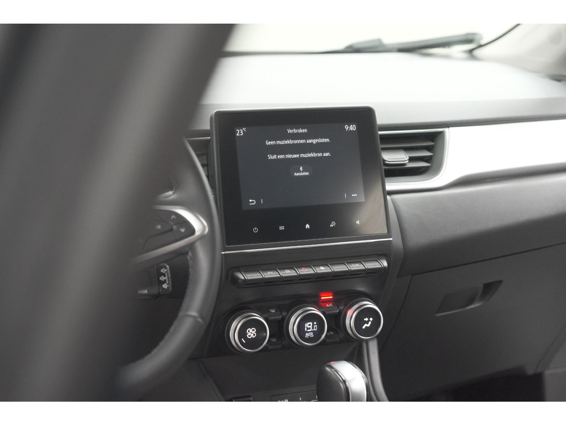 Renault Captur 1.6 E-Tech full hybrid 145 techno | Camera | Parkeersensoren | Climate control | Keyless