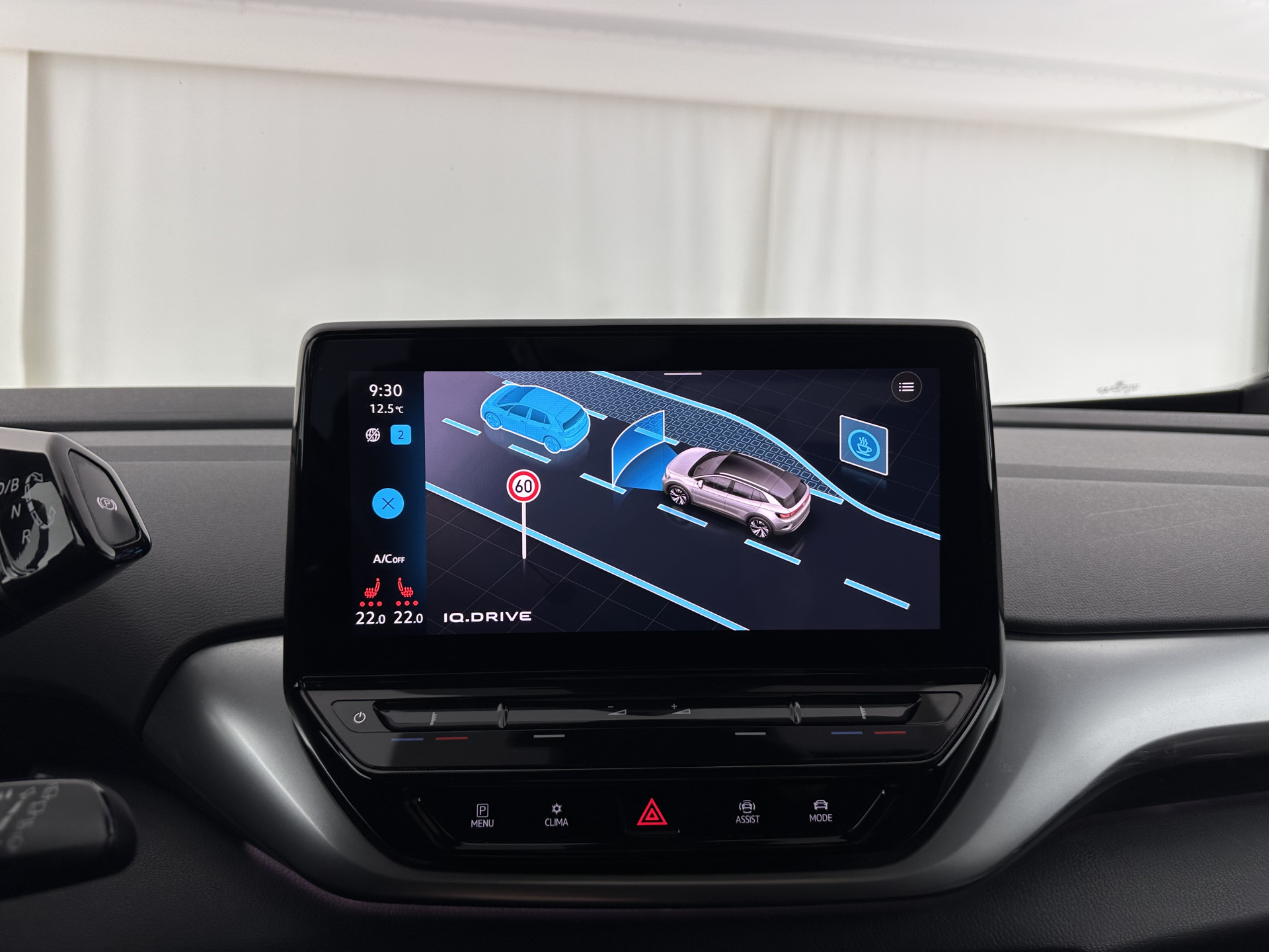 Volkswagen ID.4 First 77 kWh [ 3-Fase-11kW ] {SOH-83%} (INCL-BTW) *LEATHER-MICROFIBRE | FULL-LED | ADAPTIVE-CRUISE | HEATED-COMFORTSEATS | DIGI-COCKPIT | AMBIENTLIGHT | NAVI-FULLMAP | PDC | TOWBAR | PRIVACY-GLASS | CAMERA | 20''ALU*