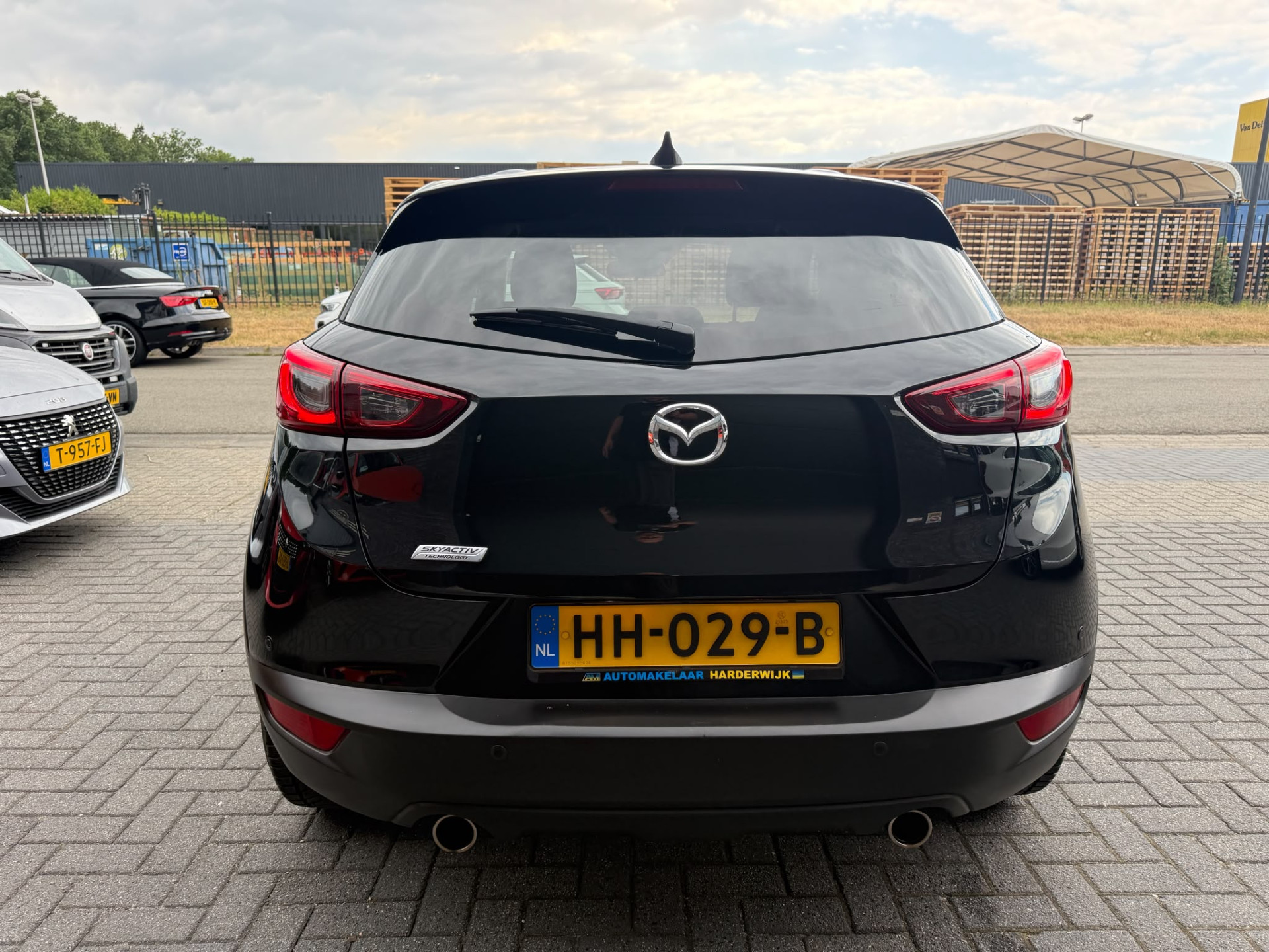 Mazda CX-3 2.0 SkyActiv-G 120 TS+ | 1E EIGENAAR | 3/6 OF 12 MND GARANTIE | NAVI | PDC | STOELVERWARMING |