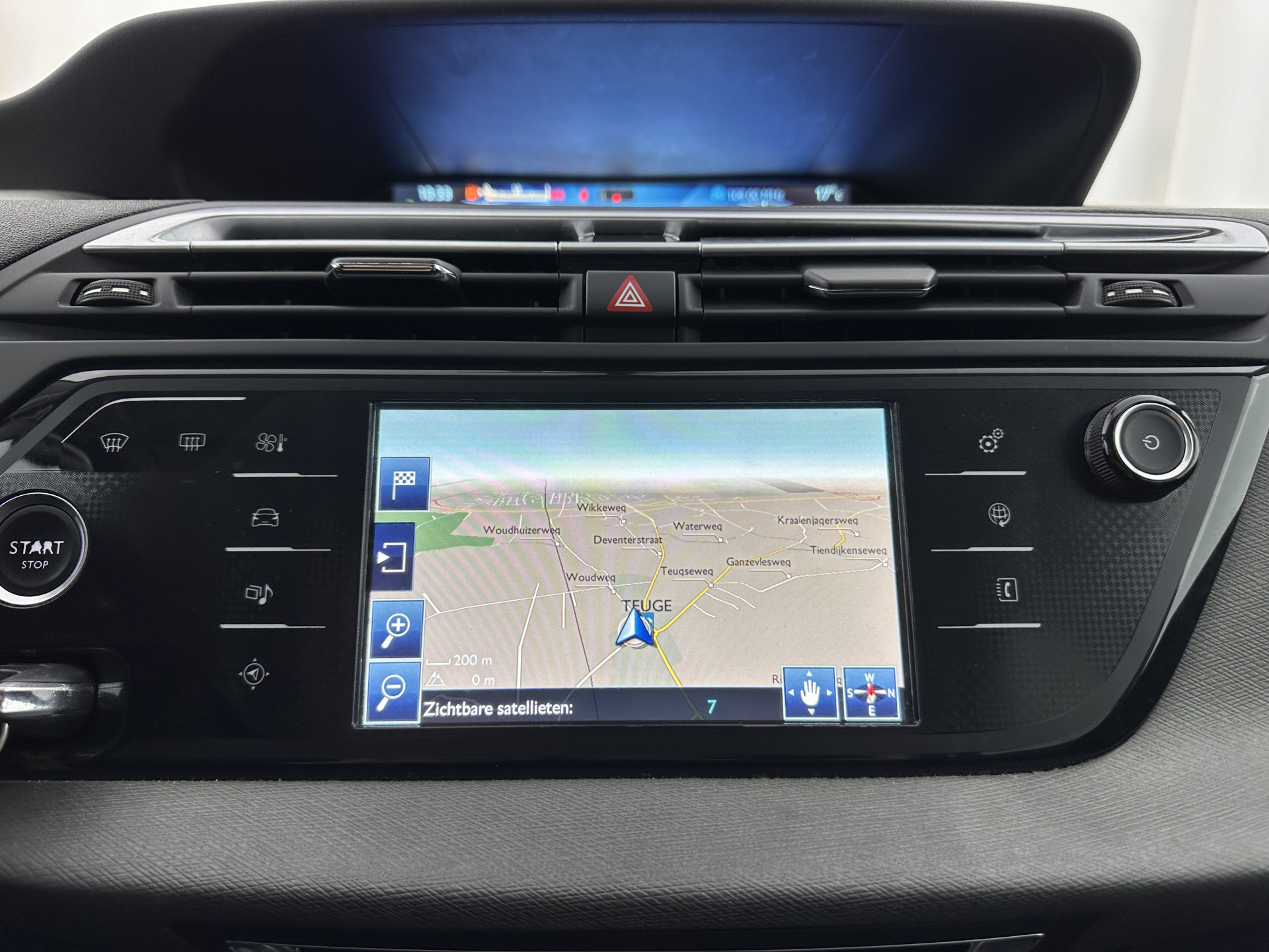 Citroën Grand C4 Picasso 1.6 BlueHDi Shine [ 7-Pers ] *NAVI-FULLMAP | DIGI-COCKPIT | CAMERA | COMFORT-SEATS | KEYLESS | ECC | TOWBAR | PDC | CRUISE | PRIVACY-GLASS | 17''ALU*