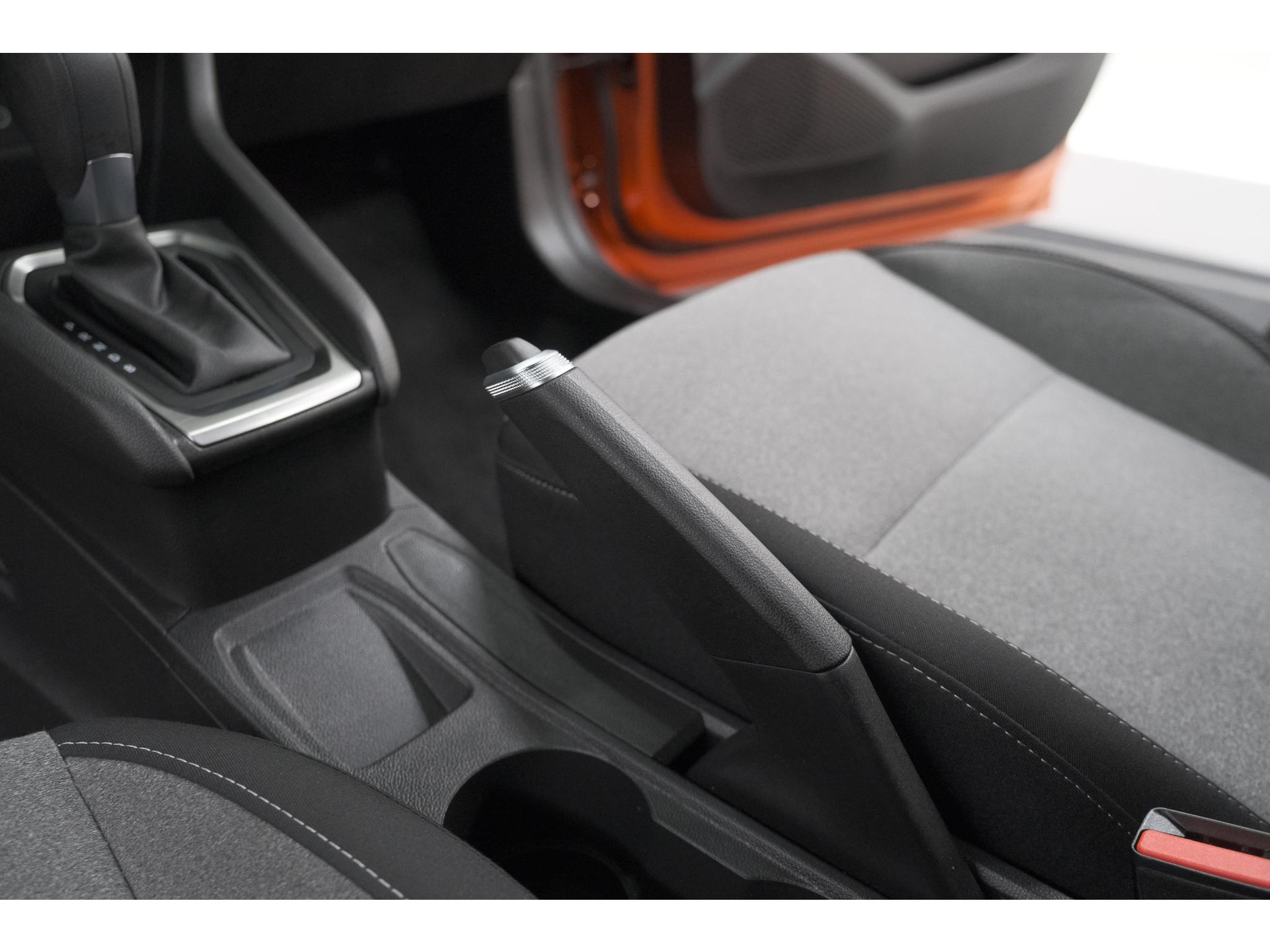 Renault Clio 1.6 E-Tech Full Hybrid 145 Evolution Holland Edition | Apple Carplay | Parkeersensoren | LED | Cruise Control
