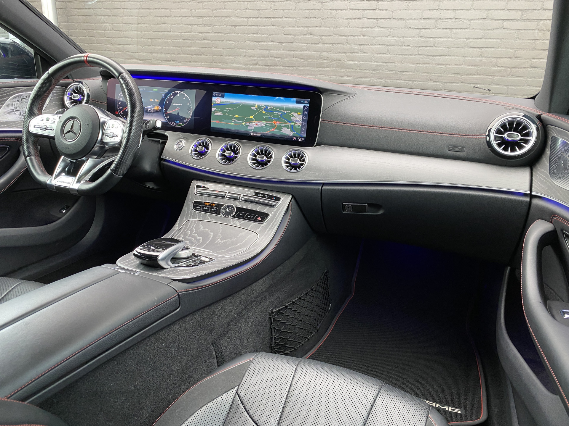 Mercedes-Benz CLS-klasse AMG 53 4MATIC+ Premium Plus 435 PK | dealer onderh. | luchtvering | night pakket | full option | AMG drivers package