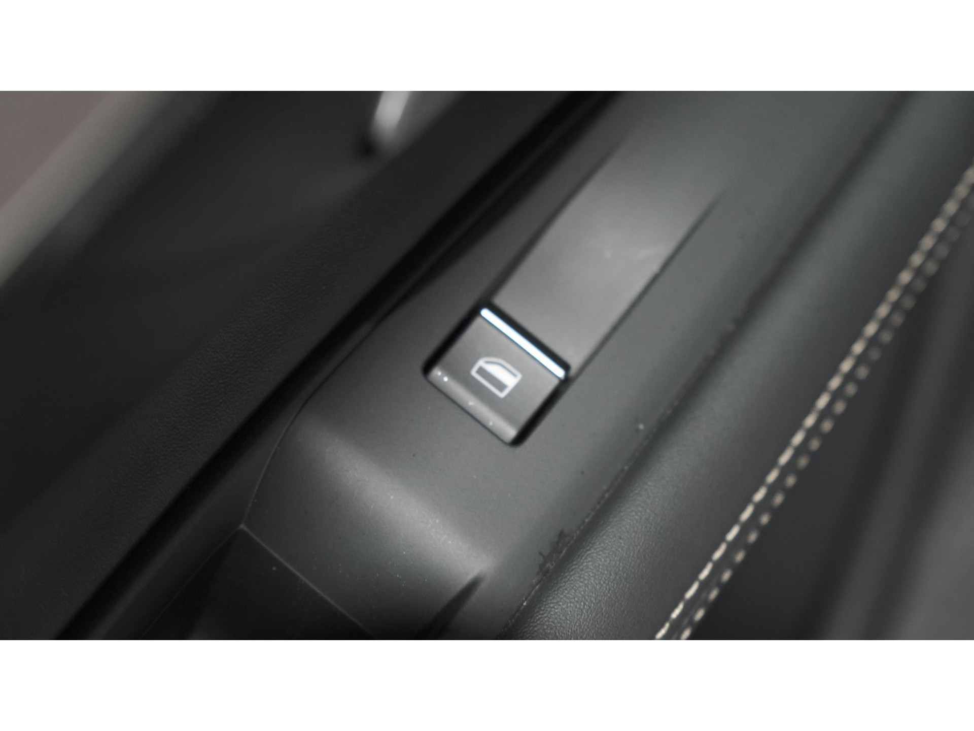 Peugeot 3008 1.6 PureTech 180 EAT8 GT | Trekhaak | Camera | Dodehoekdetectie | Navigatie