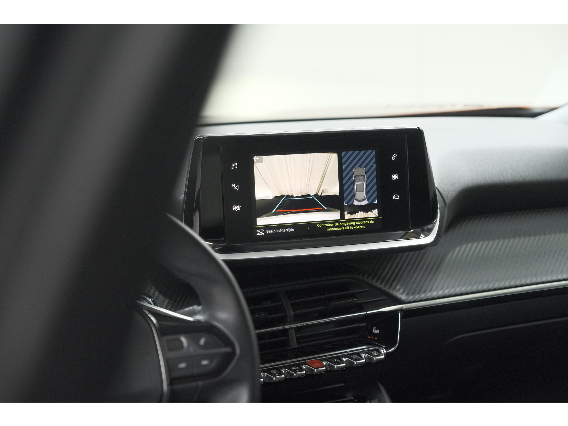 Peugeot 2008 PureTech 130 Allure Pack | Trekhaak | Adaptieve Cruise Control | Camera | Stoelverwarming