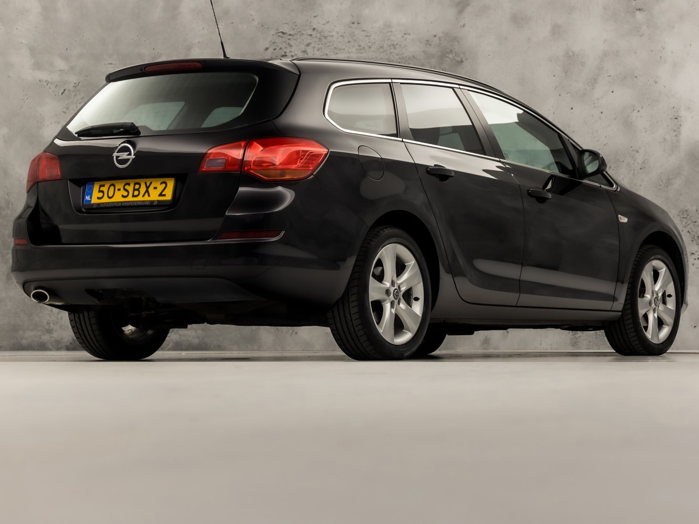 Opel Astra Sports Tourer 1.4 Turbo Sport (AIRCO, CRUISE, GETINT GLAS, SPORTSTOELEN, LM VELGEN, NIEUWE APK, NIEUWSTAAT)