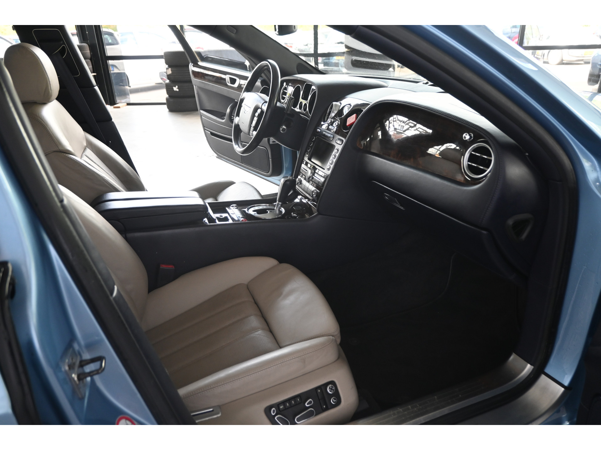 Bentley Continental Flying Spur 6.0 W12 NAP! Automaat Clima Navigatie Stoelverwarming Inruil Mogelijk!