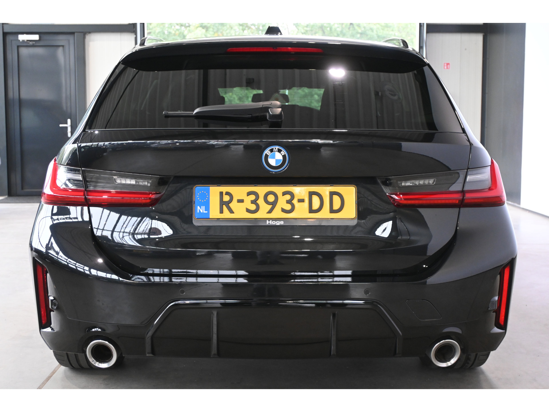 BMW 3-serie Touring 320e M-Sport Clima Cruise CarPlay LED Leder Navigatie 100% Onderhouden! Inruil Mogelijk!
