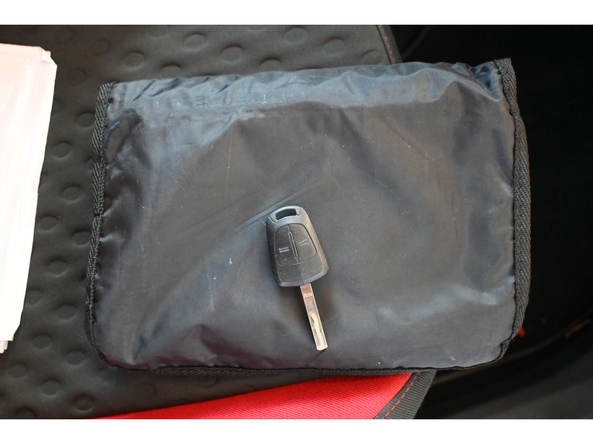 Opel Corsa 1.6-16V GSI 150 PK! Cruise control Lichtmetaal Navigatie Xenon Elektrisch Pakket Inruil Mogelijk!