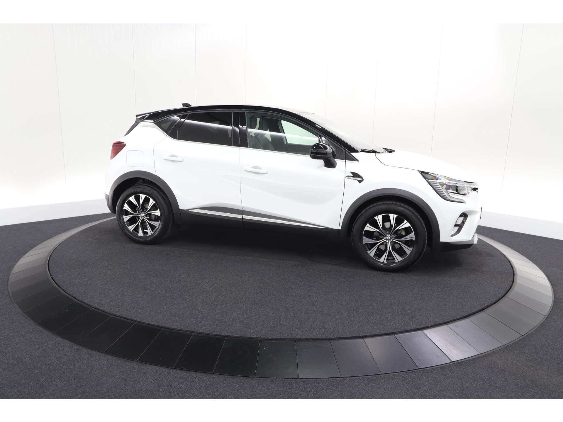 Renault Captur Mild Hybrid 160 techno | Trekhaak | Dodehoekdetectie | Camera | Navigatie