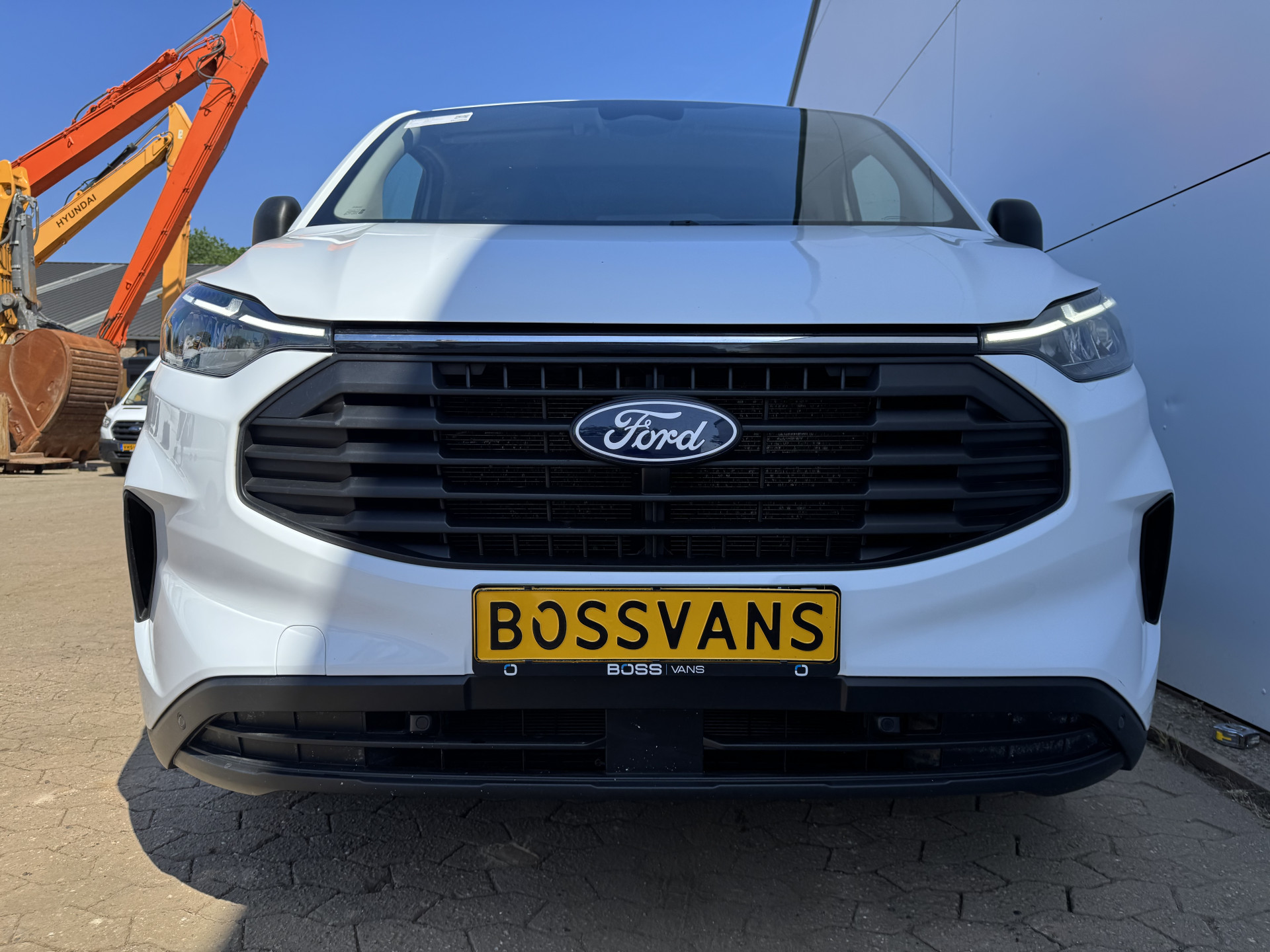 Ford Transit Custom 2.0 TDCI 140PK AWD Automaat L1 4x4 4WD LED Airco Carplay Camera Navigatie Parkeersensoren v+a Vierwielaandrijving