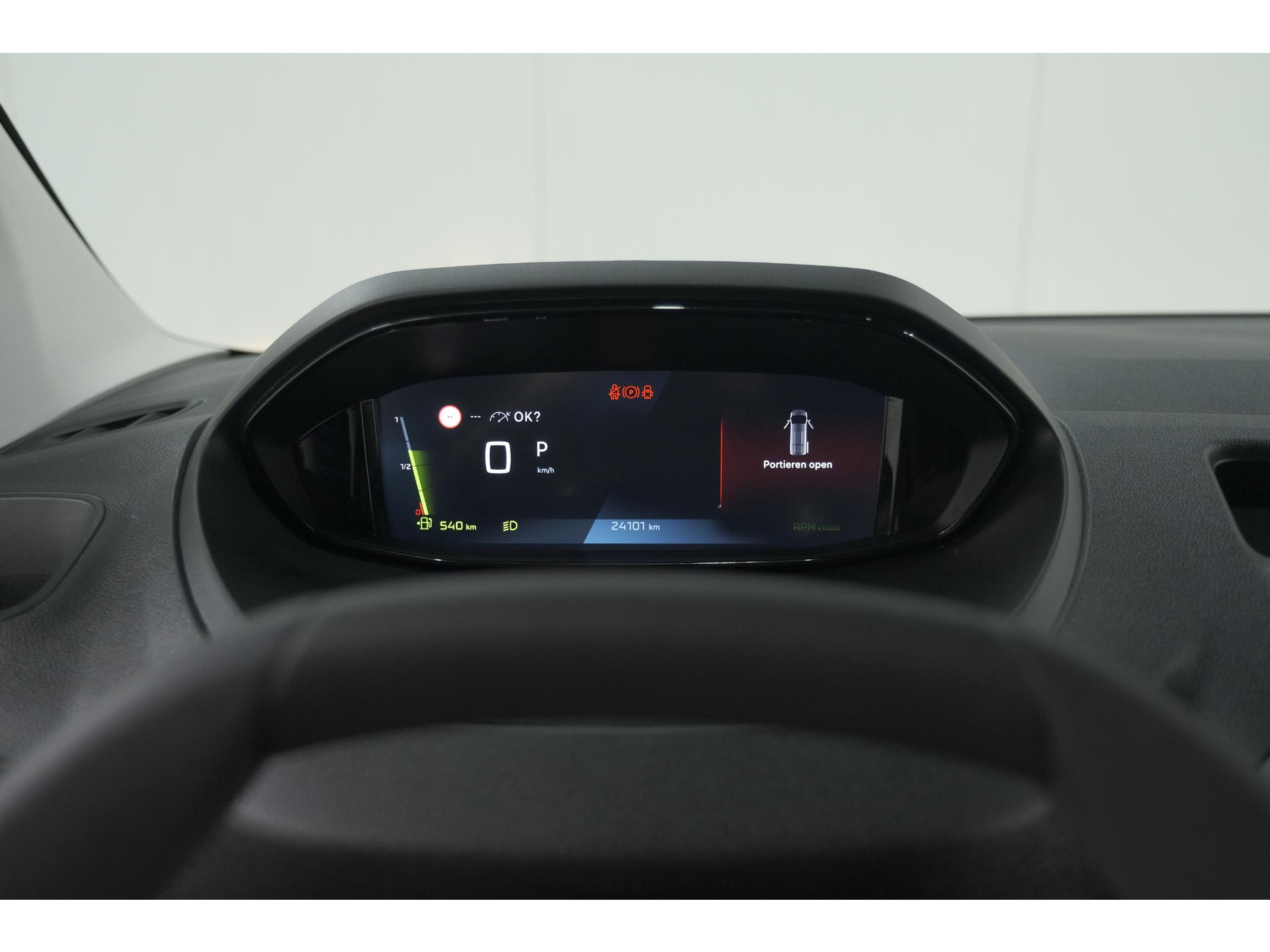 Peugeot Partner 1.5 BlueHDi 130 EAT8 S&S L1 | Trekhaak | Laadruimte-Pakket | Camera | Dodehoekdetectie