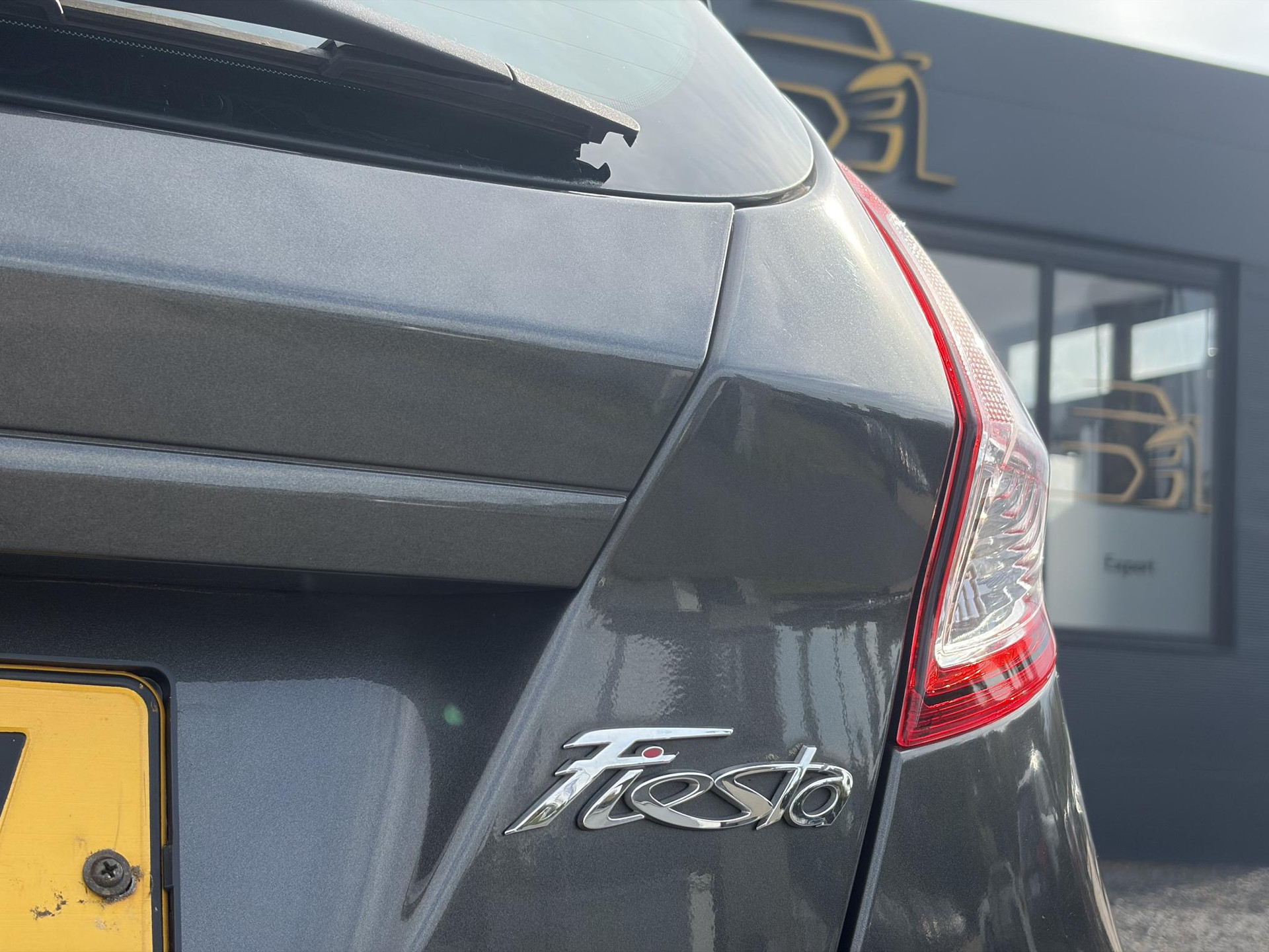 Ford Fiesta 1.0 Style Ultimate 2e Eigenaar l Navi l Airco l Cruise l Lm velgen l Pdc V+A l N.A.P l 5 Deurs l Weinig km l Zeer Zuinig l Apk tot 04-2027