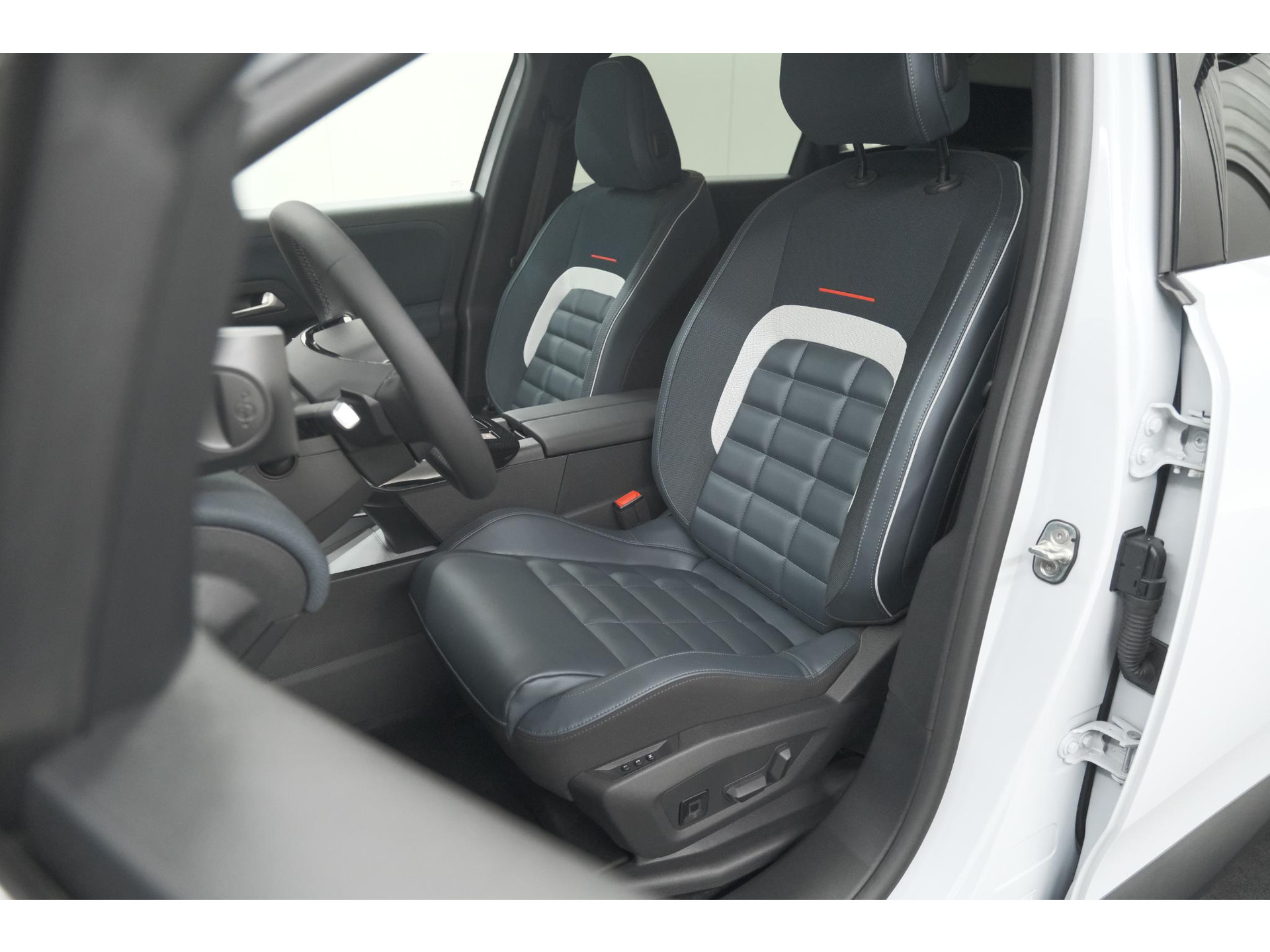 Citroen C5 Aircross 1.2 Hybrid 145 Max | 360 Camera | Adaptieve Cruise Control | Elektrische Kofferklep