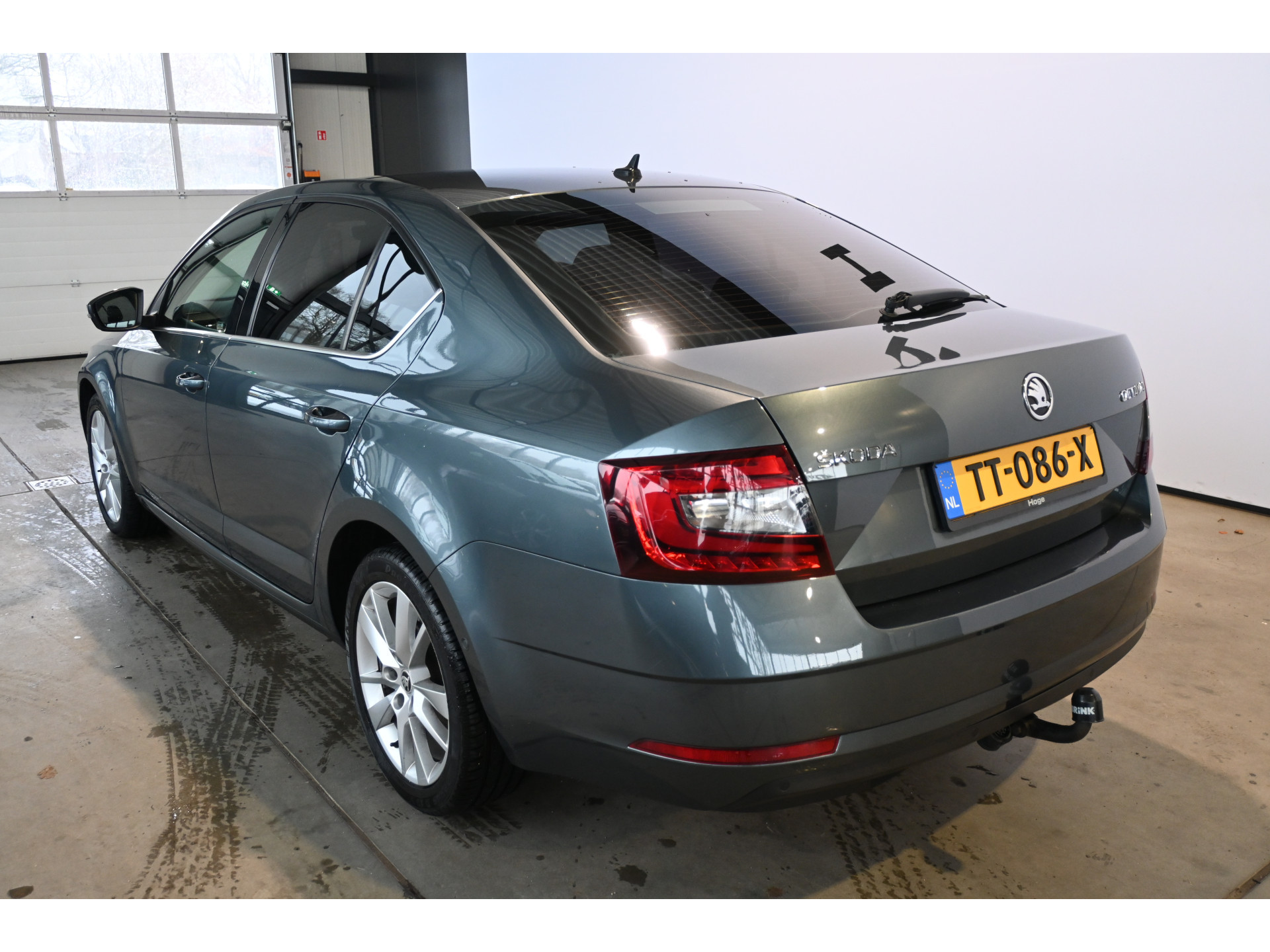 ŠKODA Octavia 1.0 TSI Greentech Style Business Automaat Navigatie Carplay Stoelverwarming Inruil Mogelijk!