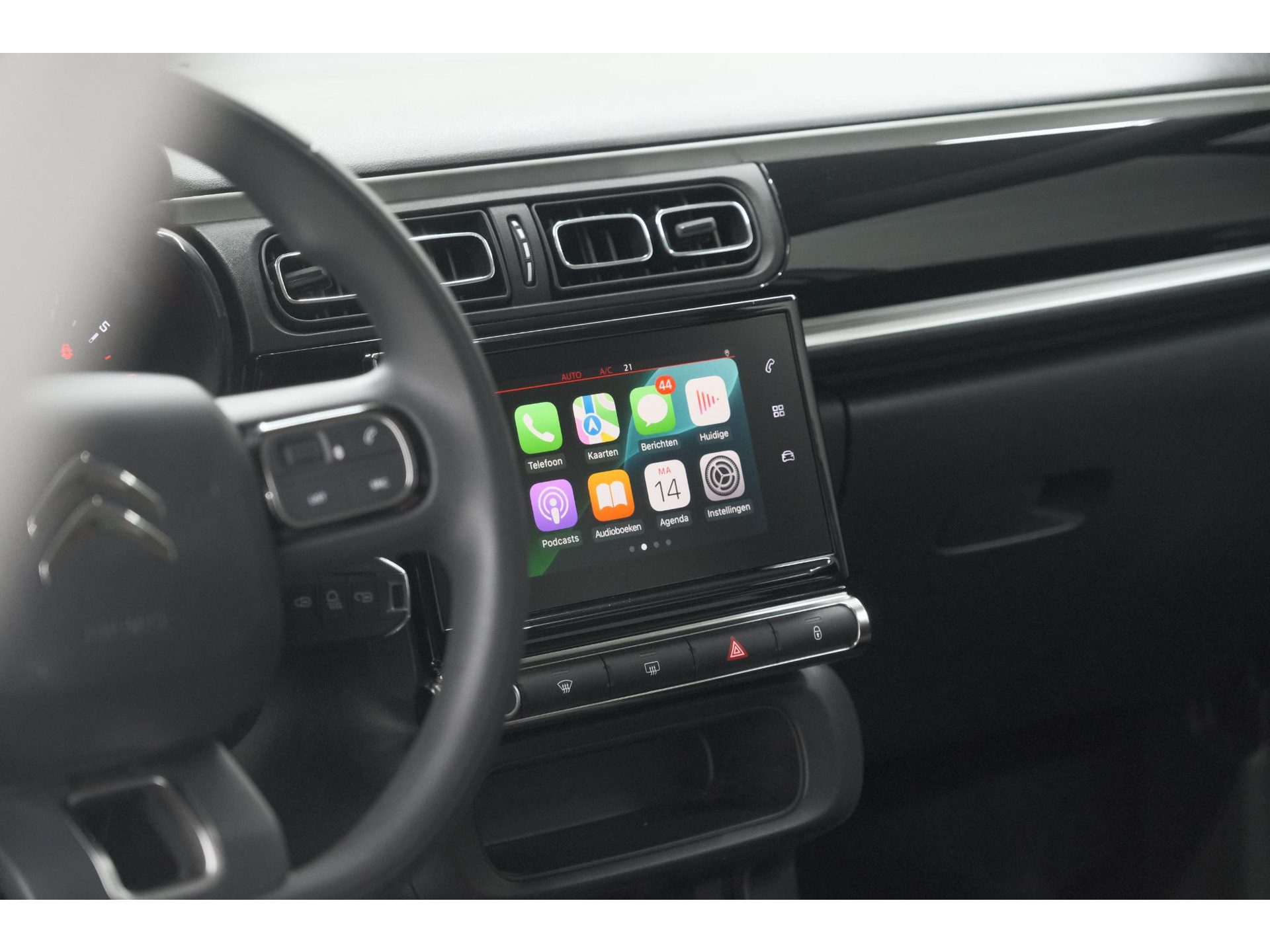 Citroen C3 PureTech 110 EAT6 Max | Parkeersensoren | Apple Carplay | 16 Inch Lichtmetalen Velgen