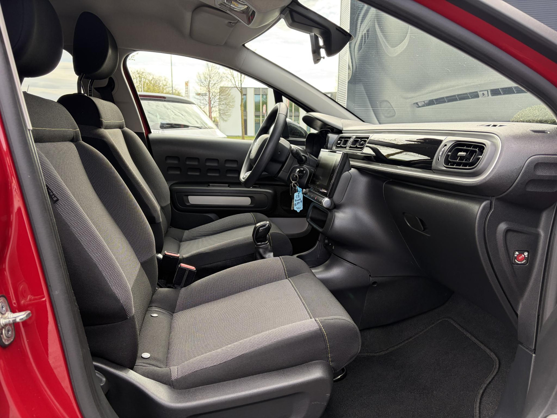 Citroen C3 1.2 PureTech Feel Edition 2e Eigenaar,Navi,Carplay,Clima,Cruise,Pdc,Rijstrooksensor,Lm velgen,N.A.P,Net beurt gehad,Bj 12-2017,Apk tot 02-2027