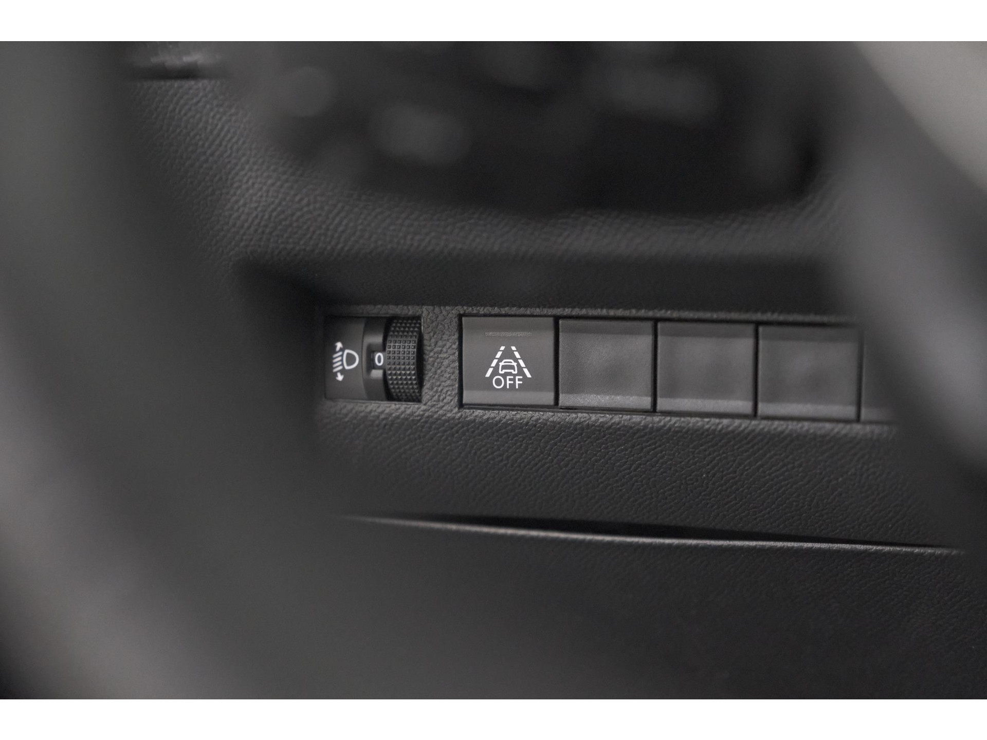 Peugeot 2008 PureTech 130 Allure Pack | Camera | Adaptieve Cruise Control | Apple Carplay | Stoelverwarming
