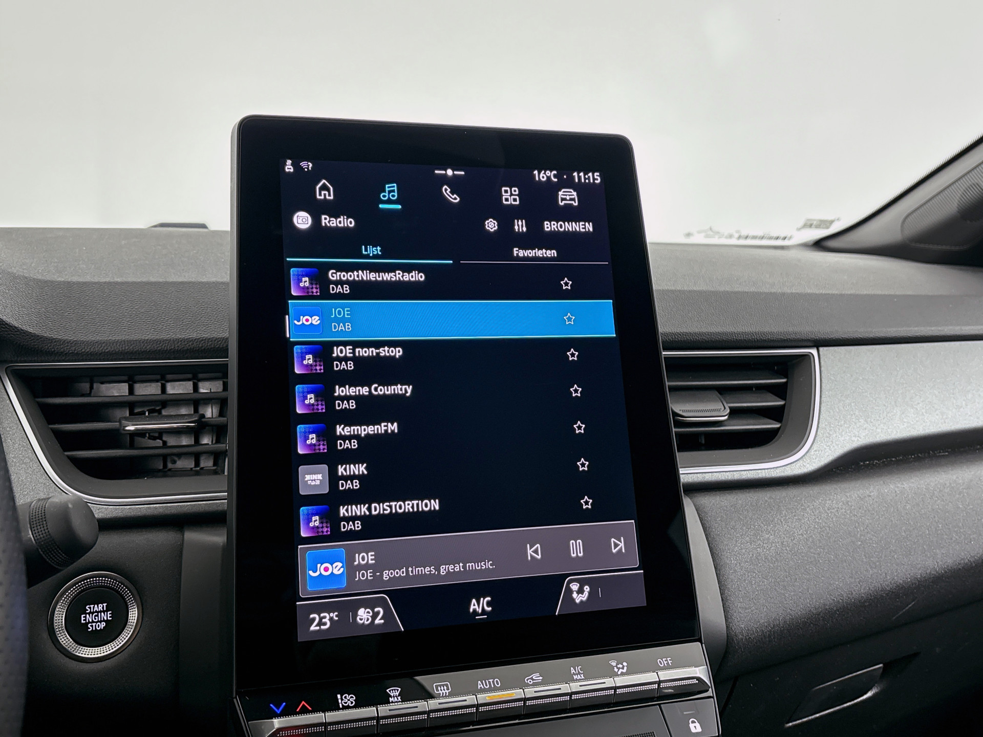 Renault Captur 1.8 E-Tech full hybrid 160 techno | CAMERA | NAVI