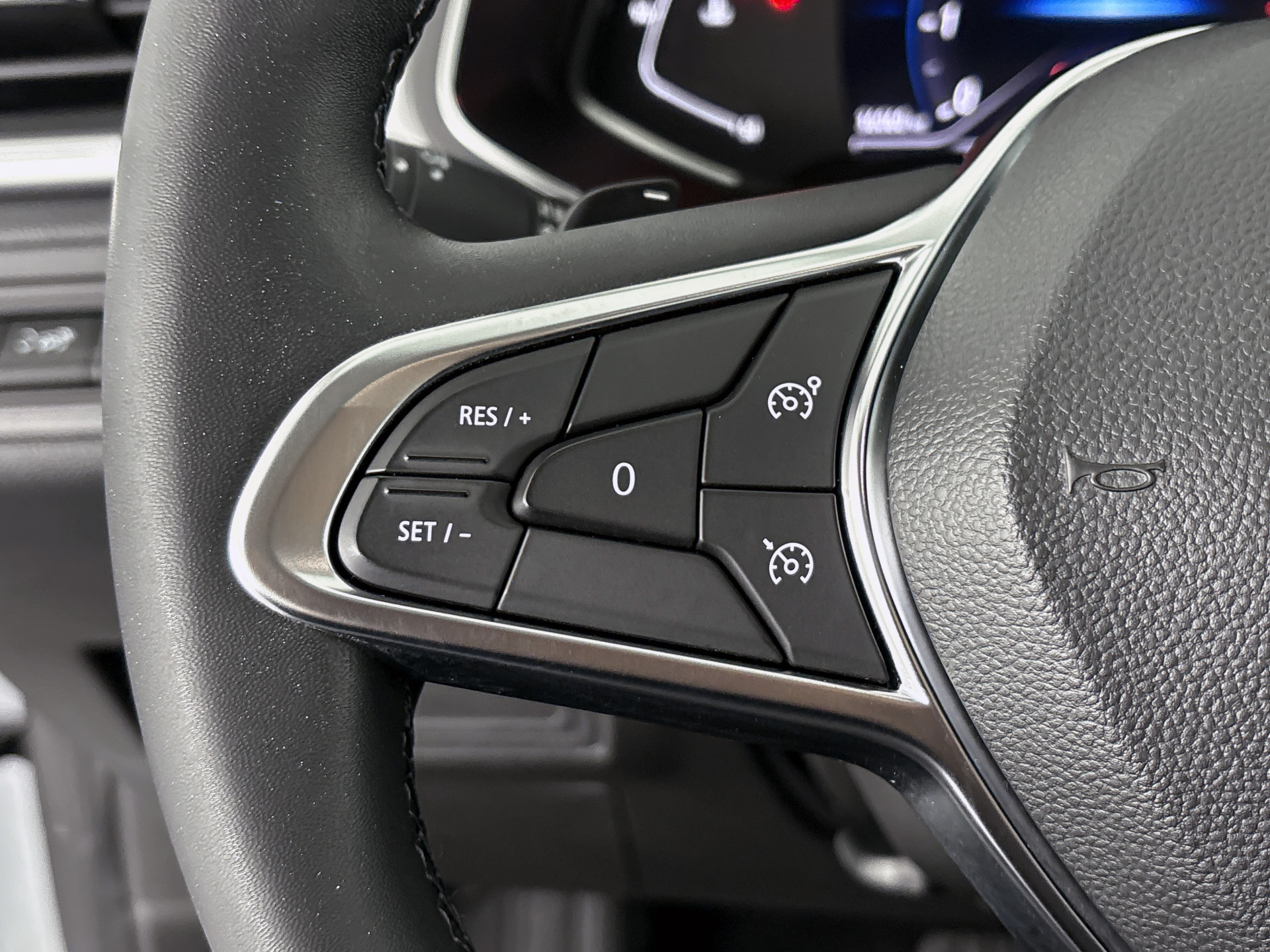 Renault Captur 1.3 TCe 140PK Zen | DEALER ONDERHOUDEN | CLIMAT CONTROL | CARPLAY | PARK. SENSOREN | LM VELGEN