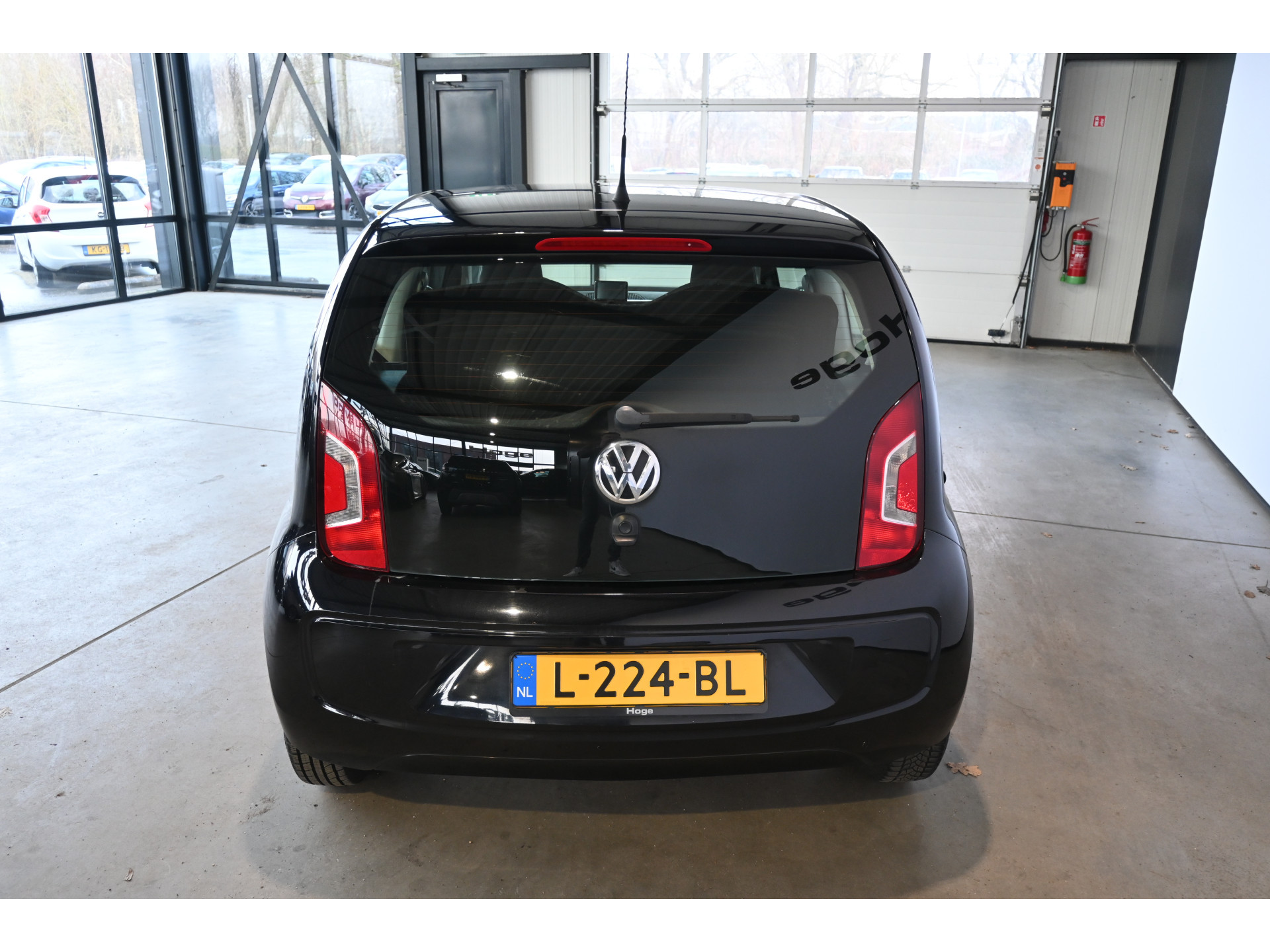 Volkswagen Up! 1.0 move up! Airco Stoelverwarming Goed Onderhouden! Inruil Mogelijk!