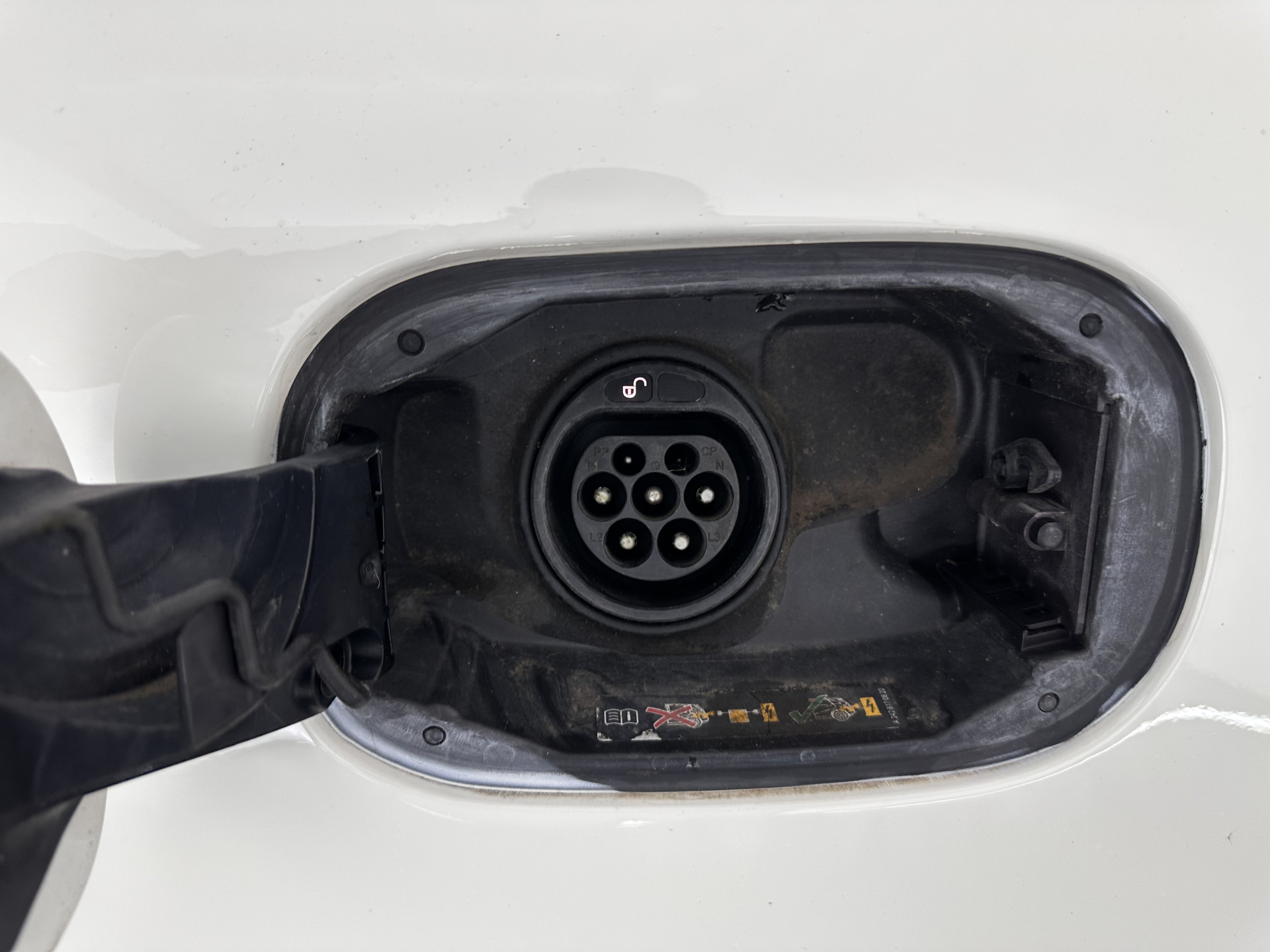 Mercedes-Benz B-klasse Electric Drive 28 kWh [ 3-Fase ] Aut.*LEATHER | XENON | NAVI-FULLMAP | HEATED-COMFORTSEATS | ECC | PDC | CRUISE | PRIVACY-GLASS | CARBON-INLAY | 18''ALU*