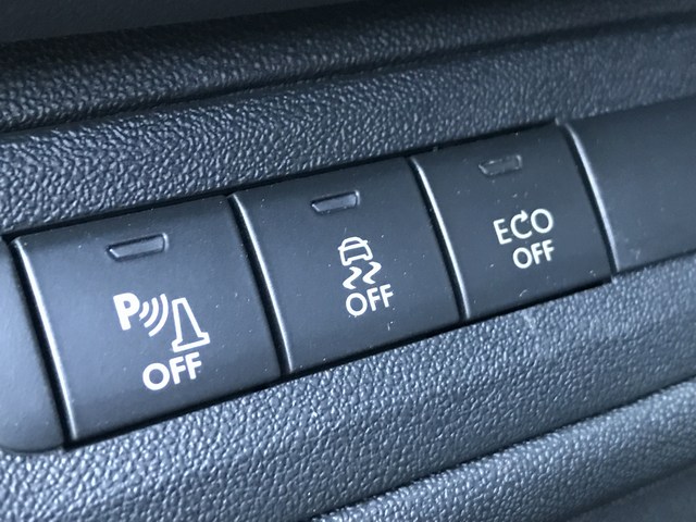 Peugeot 208 1.2 Automaat - V E R K O C H T