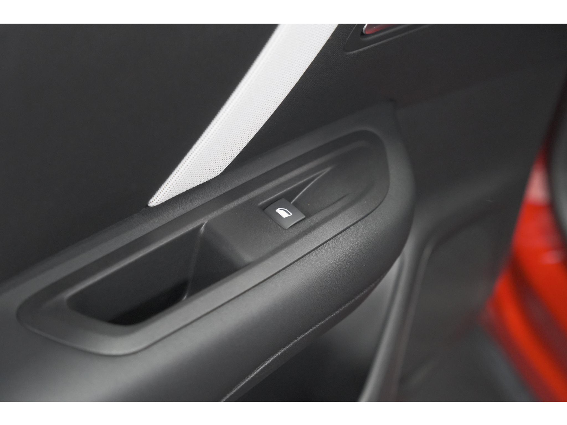 Citroen C4 1.2 Hybrid 145pk Max | 360 Camera | Adaptieve Cruise Control | Navigatie | Apple Carplay