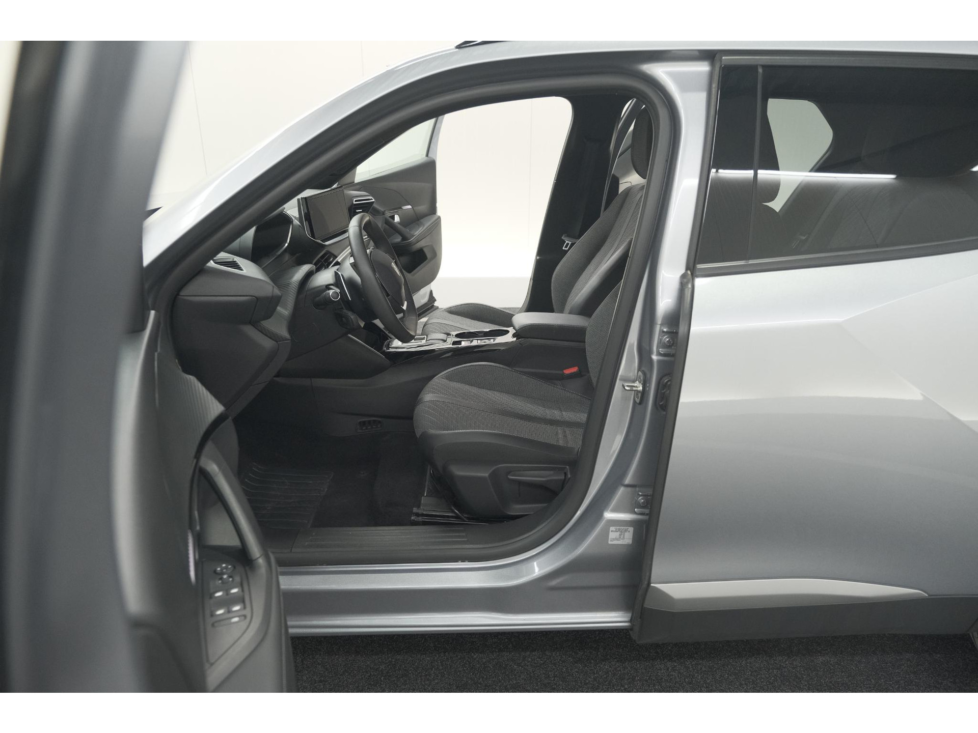 Peugeot 2008 Hybrid 136 e-DSC6 Allure | 360 Camera | Adaptieve Cruise Control | Dodehoekdetectie | Navigatie